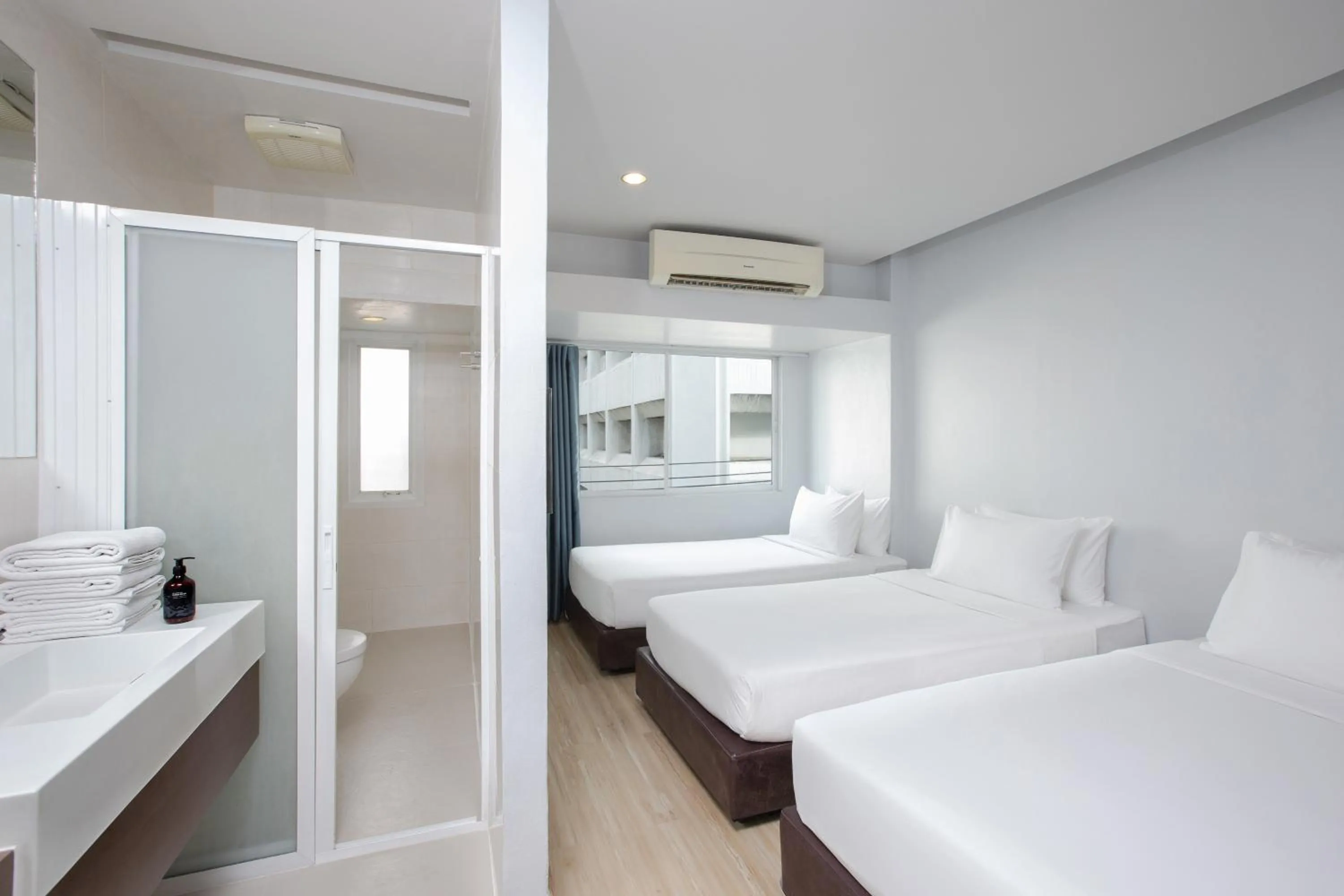 Standard Triple Room in Nantra Silom