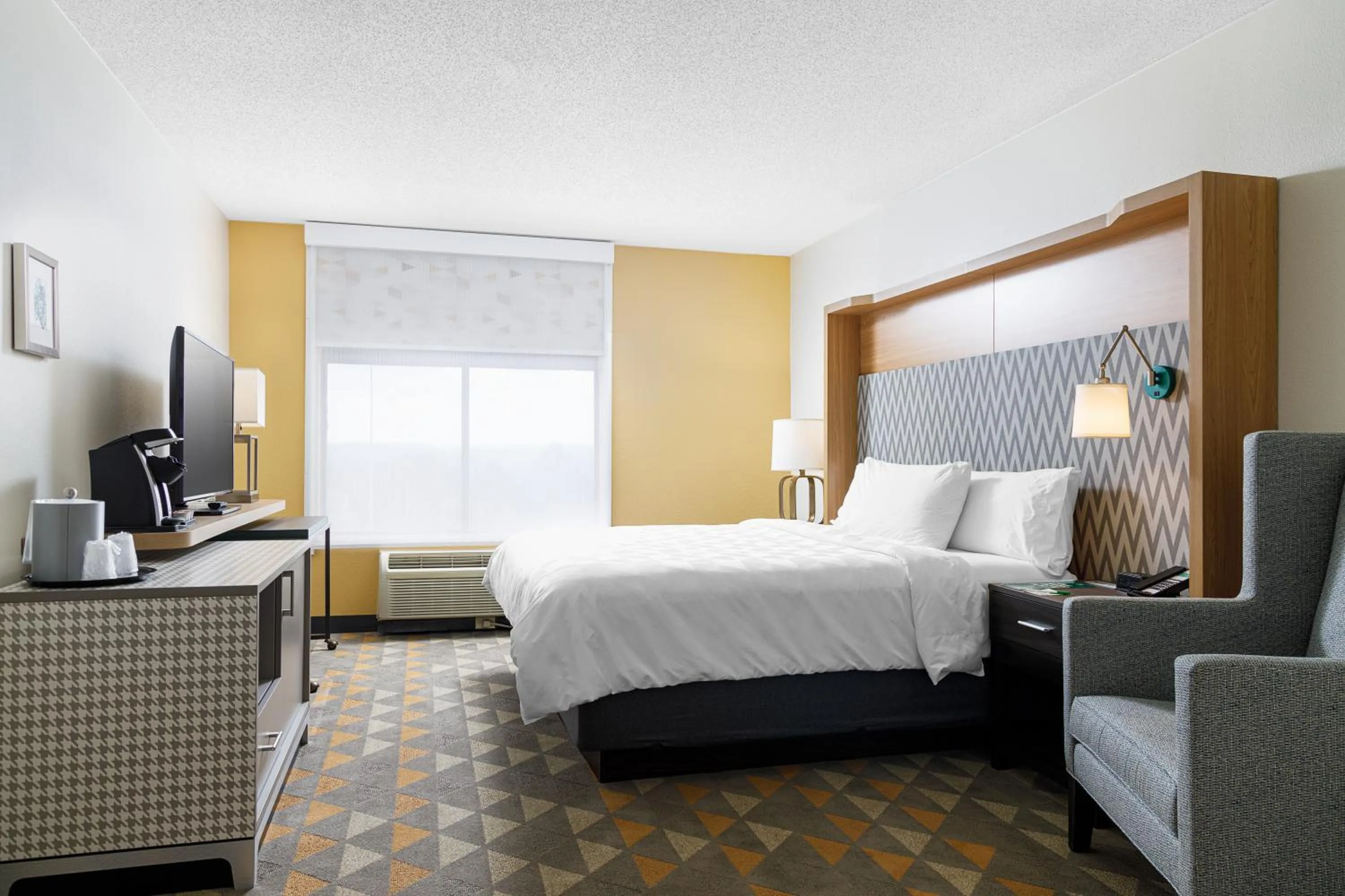King Studio Suite in Holiday Inn Cleveland by IHG