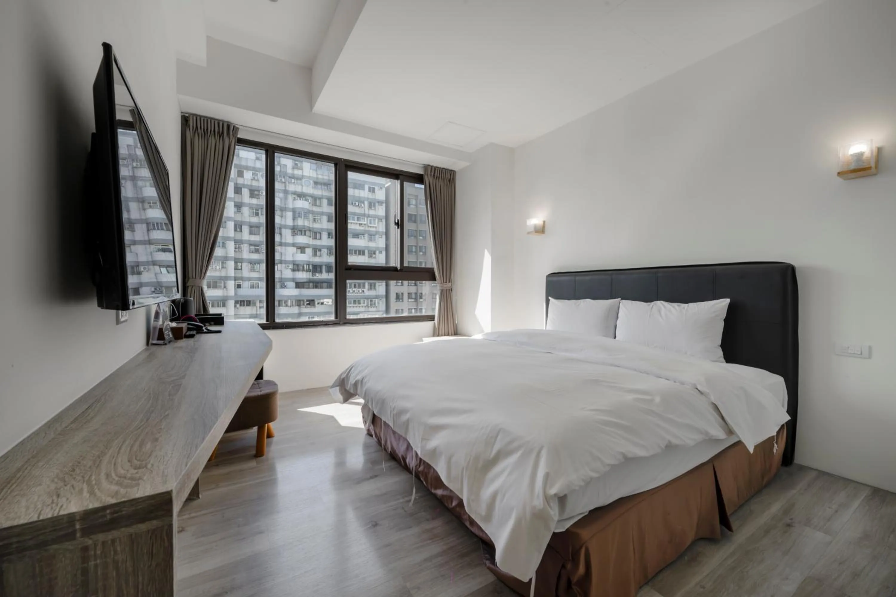 Standard Double Room in CHECK inn Express Taichung Fuxing