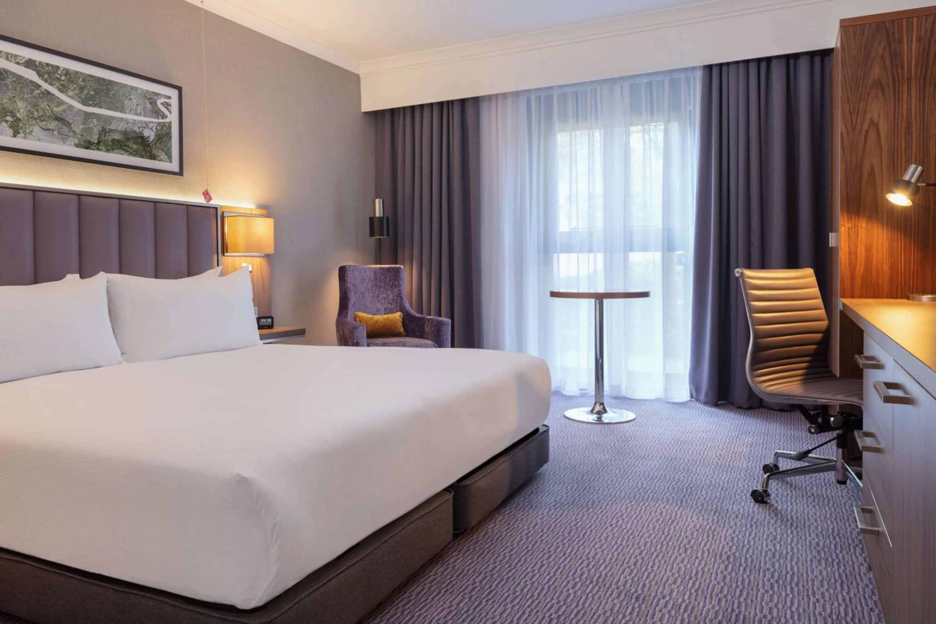 Queen Room - Mobility Access in DoubleTree by Hilton Edinburgh Airport
