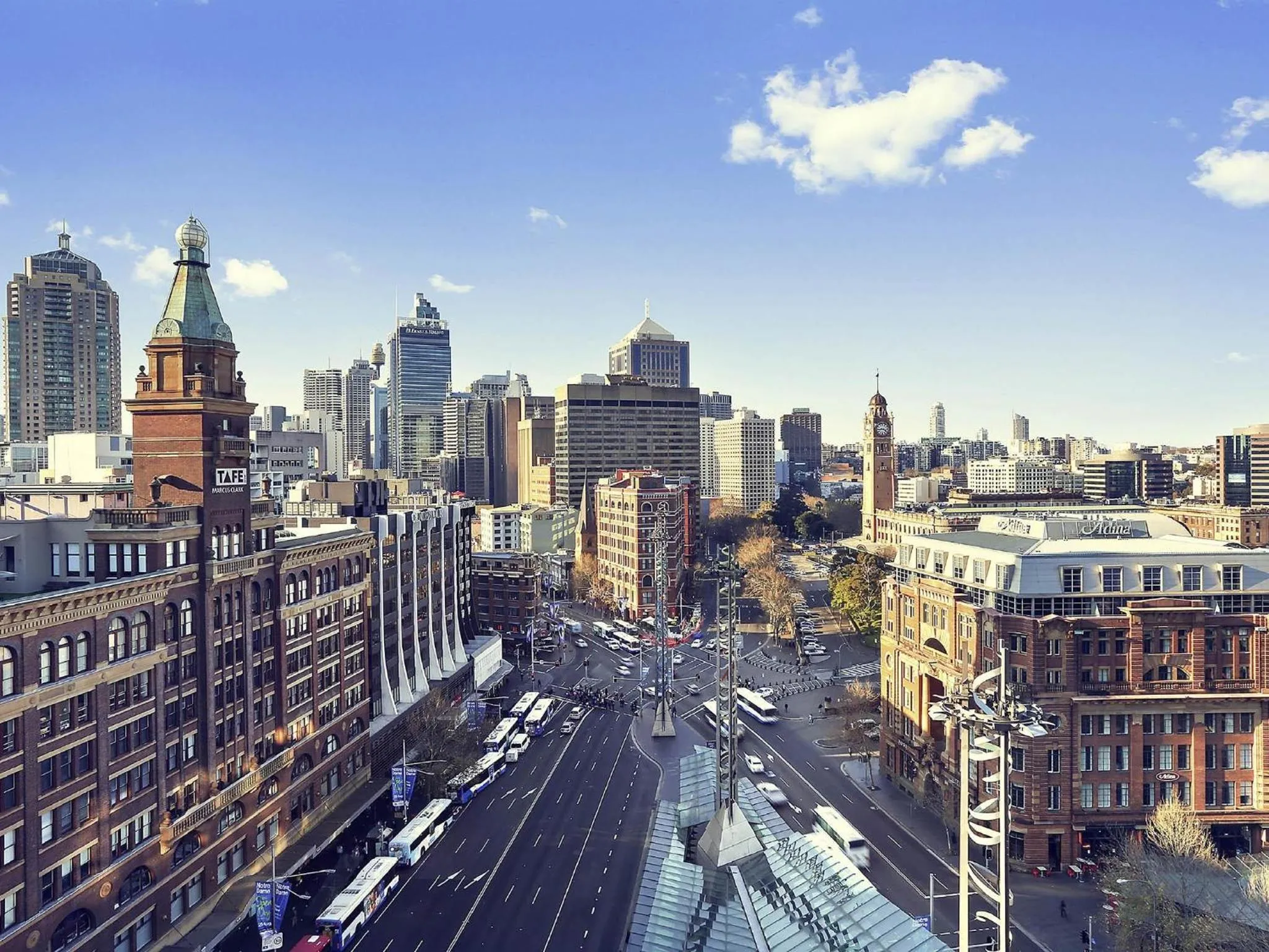Queen Room with Balcony and City View  in Mercure Sydney