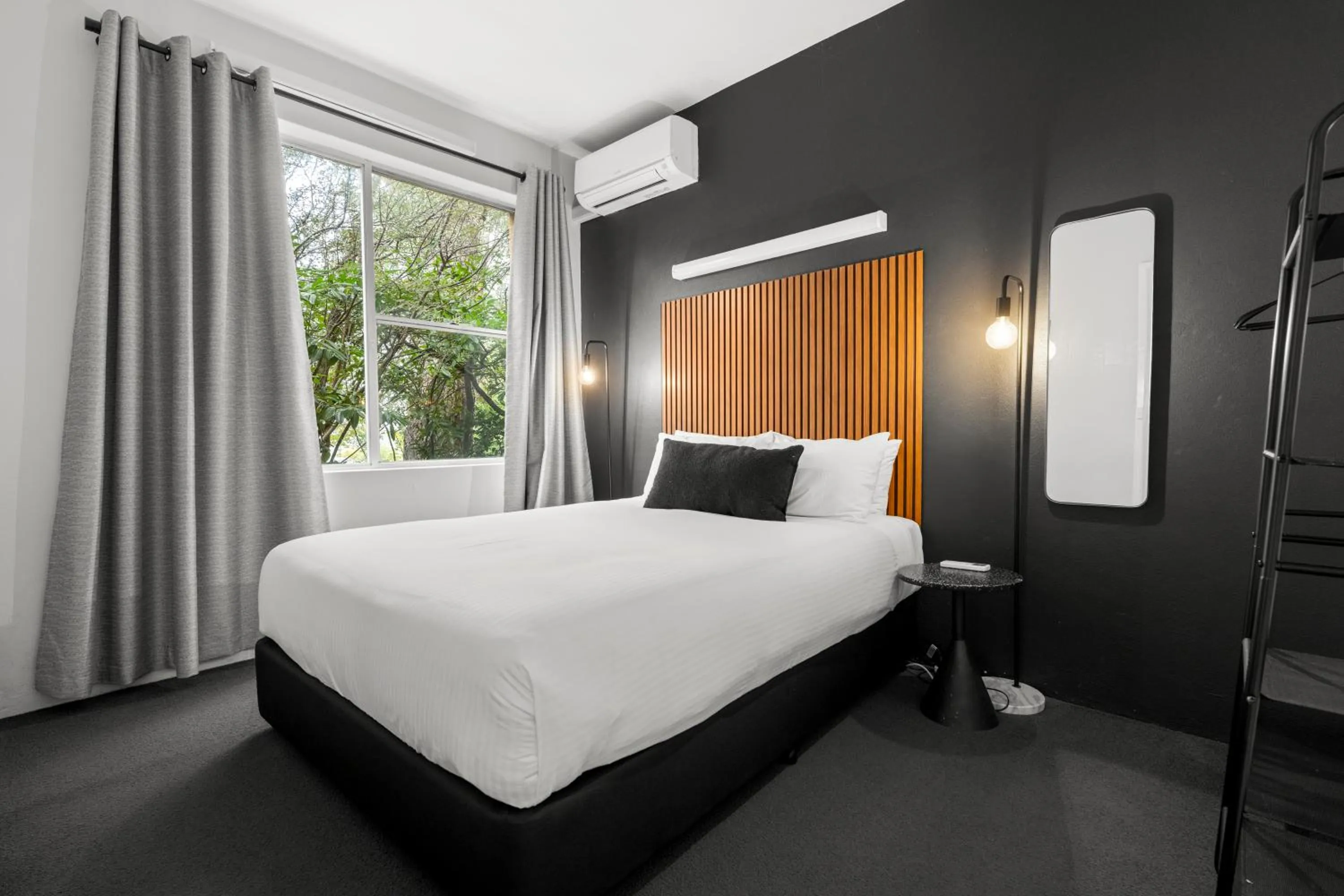 Queen Plus Two in Motel Echo Point