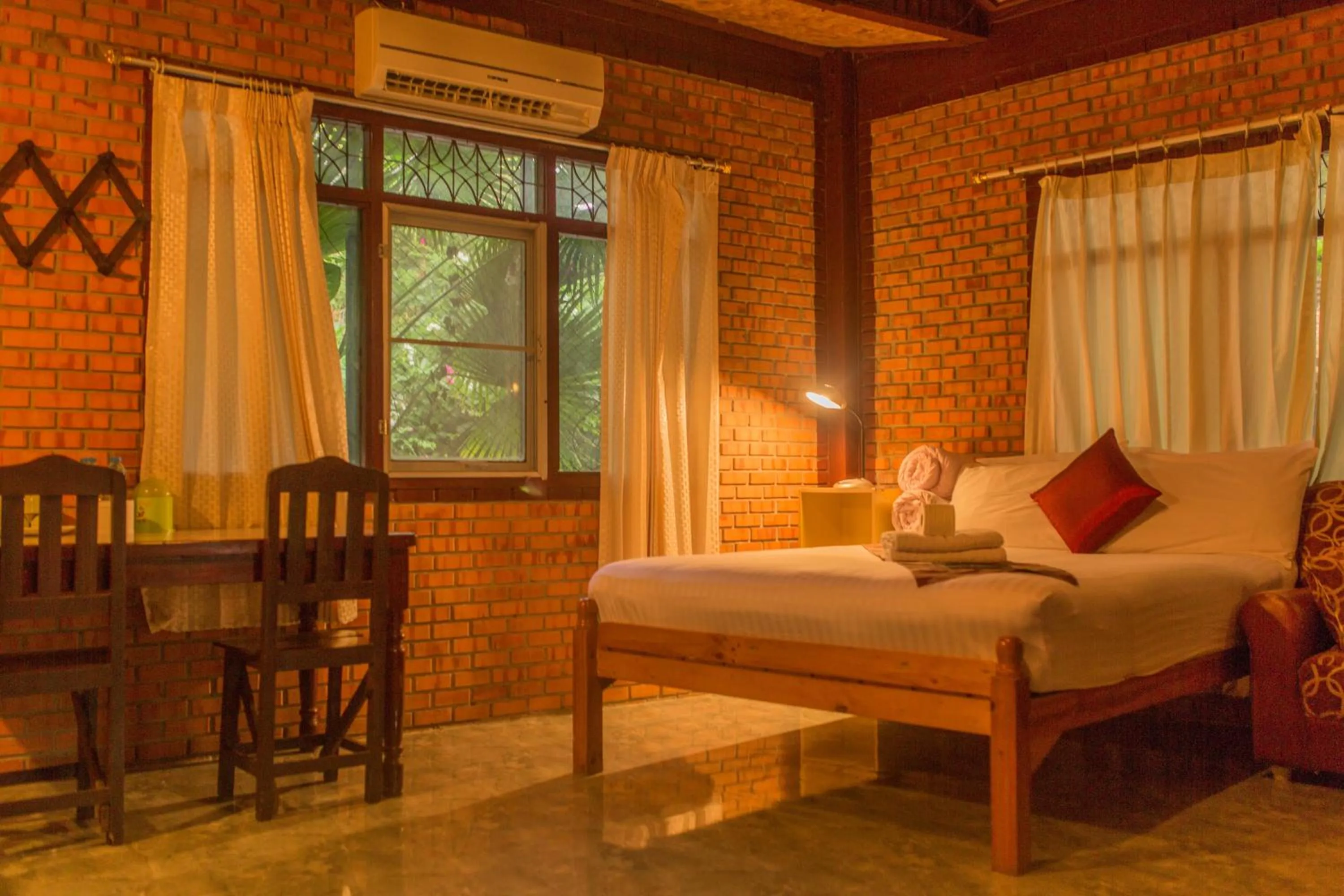 Quadruple Room with Garden View in Boutique House Nipha