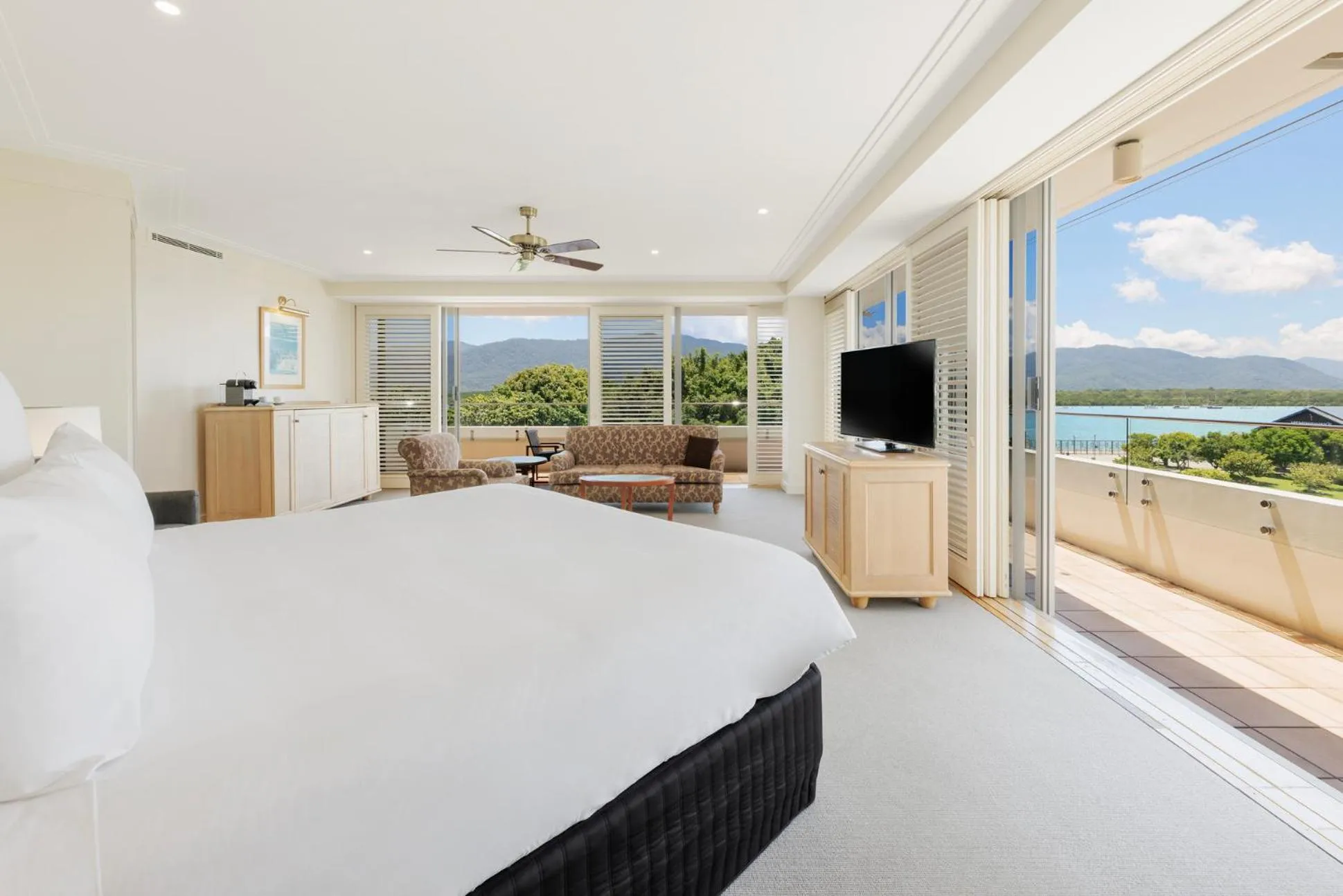 Premium Junior King Suite with Water Views and Double Spa with one drink voucher in Pullman Reef Hotel Casino