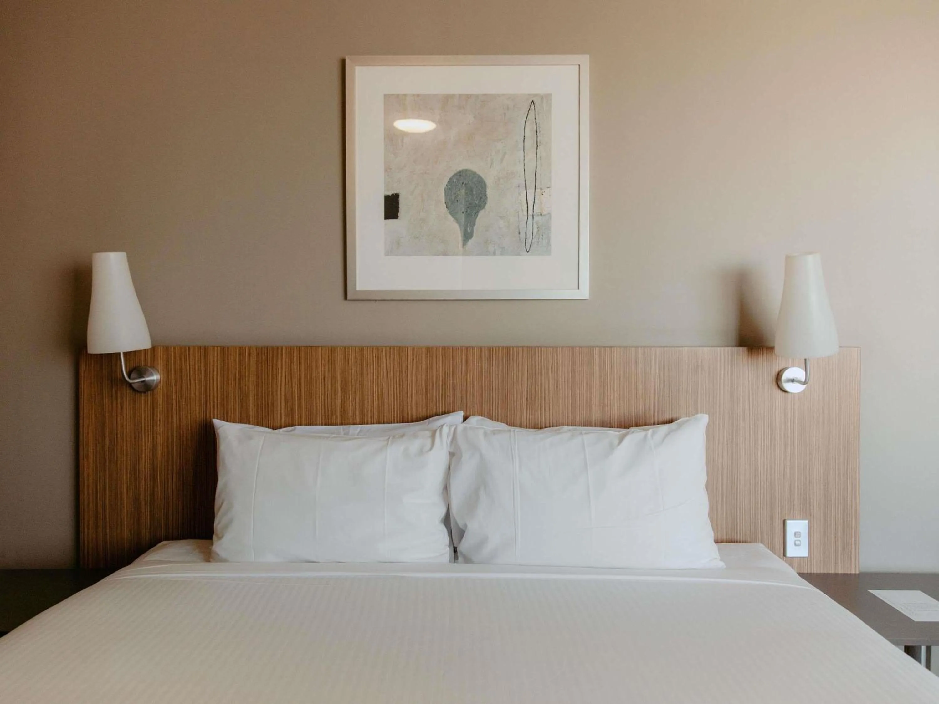 Junior Suite in Mercure Sydney Parramatta