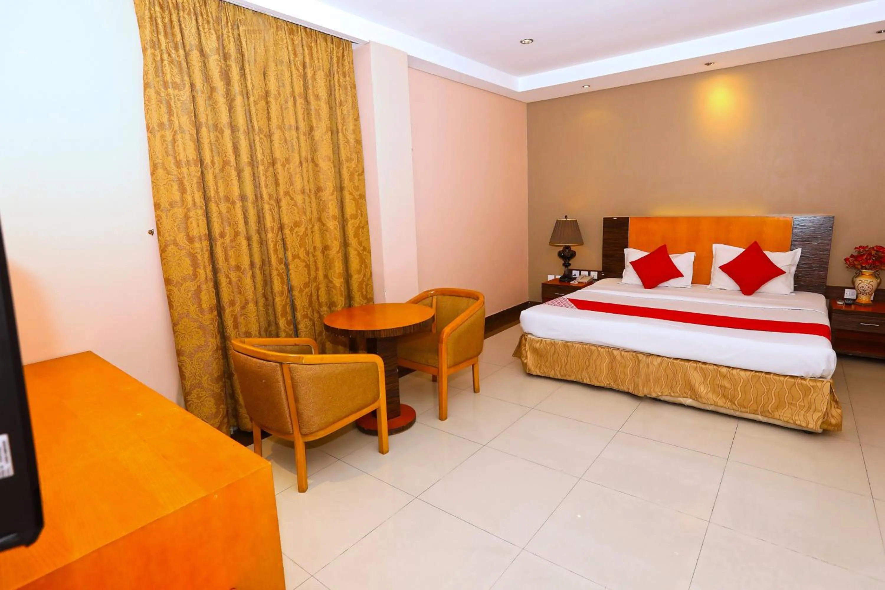 Deluxe King Room in Sea Shell Hotel