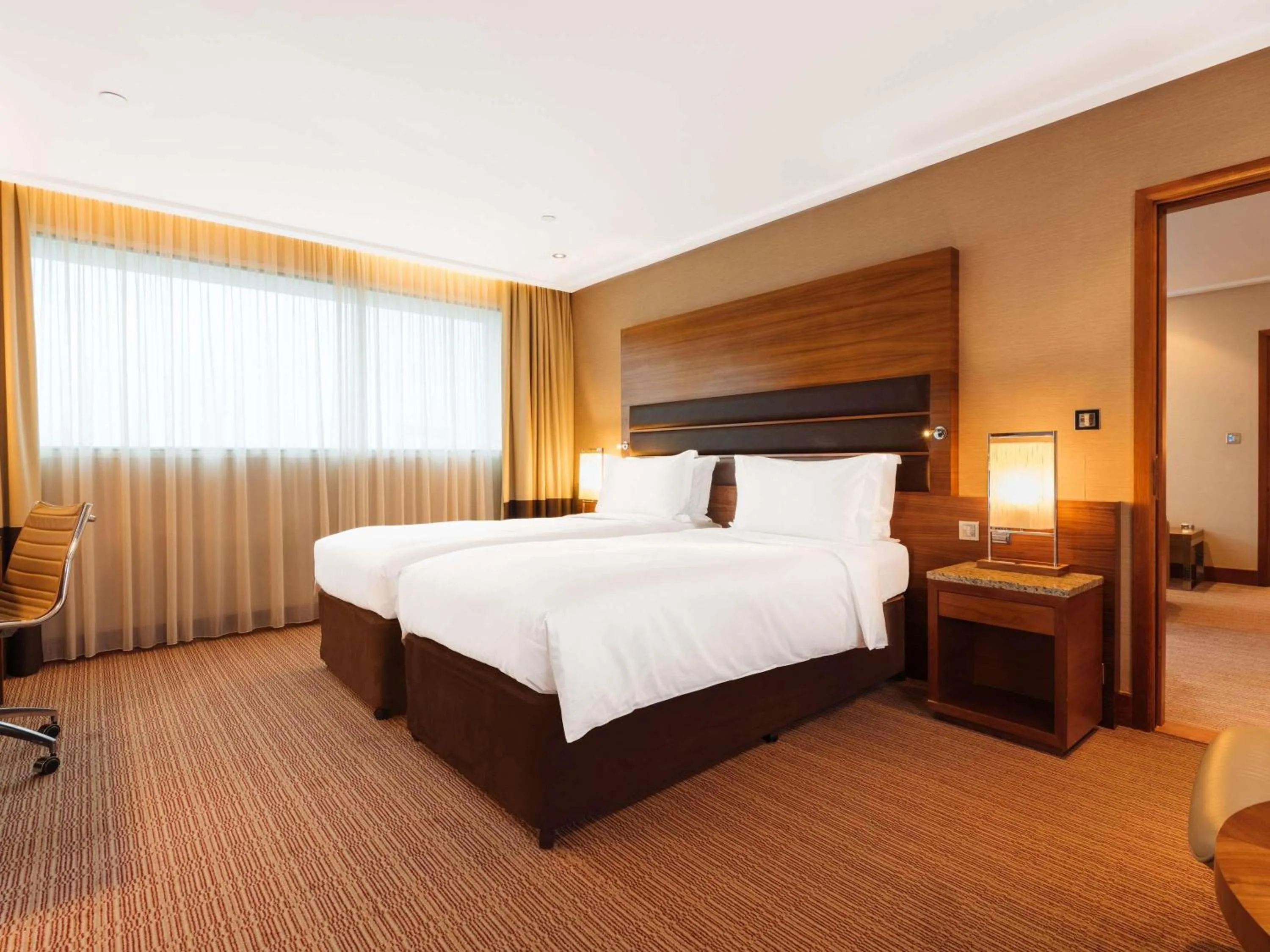 Classic Twin Room in Sofitel London Heathrow