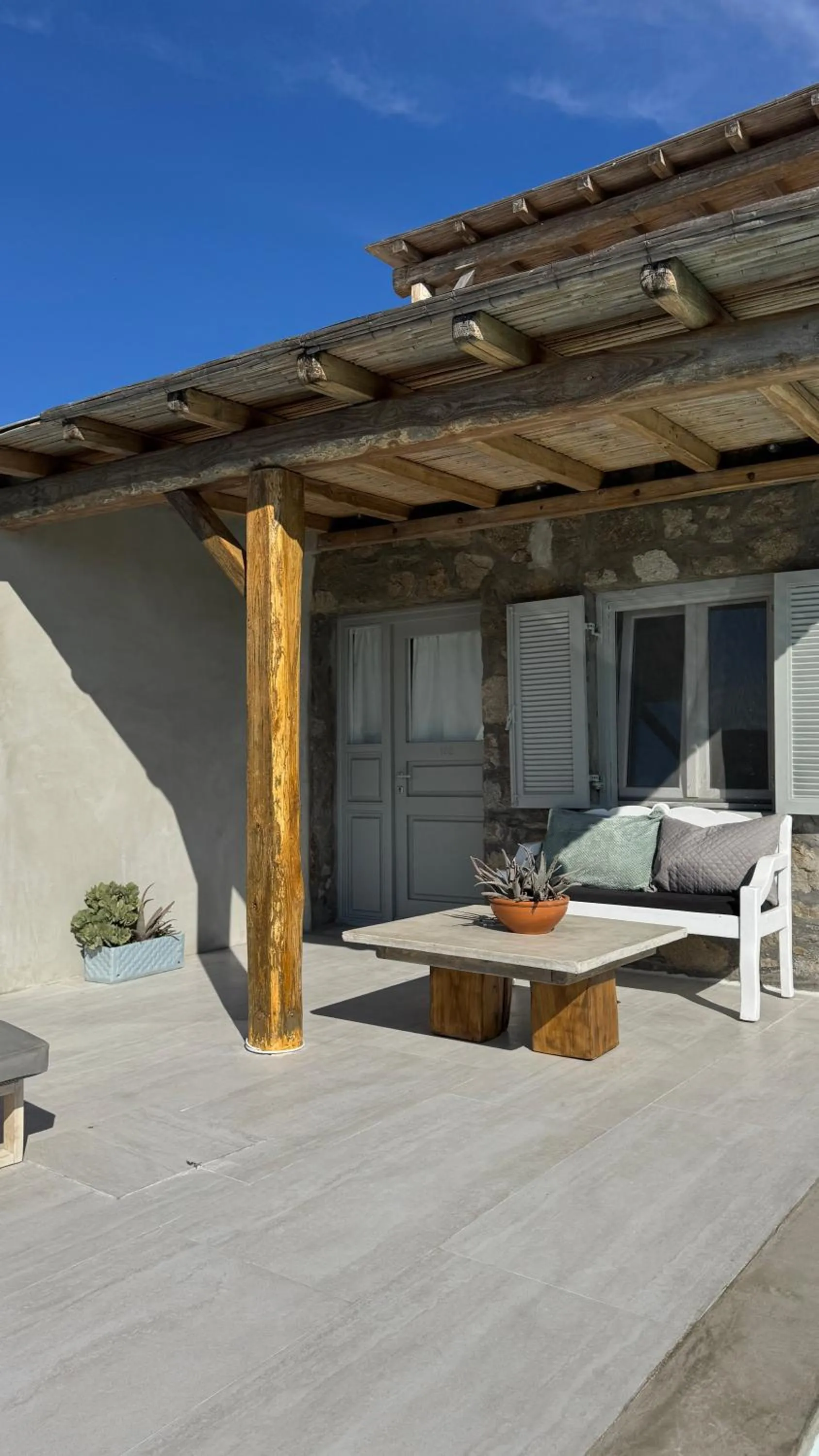 Deluxe Apartment with Shared Outdoor Pool  in Mykonos Village