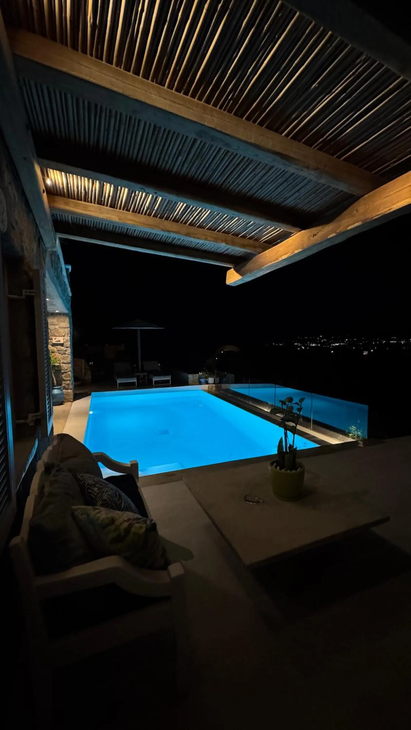 Deluxe Apartment with Shared Outdoor Pool  in Mykonos Village