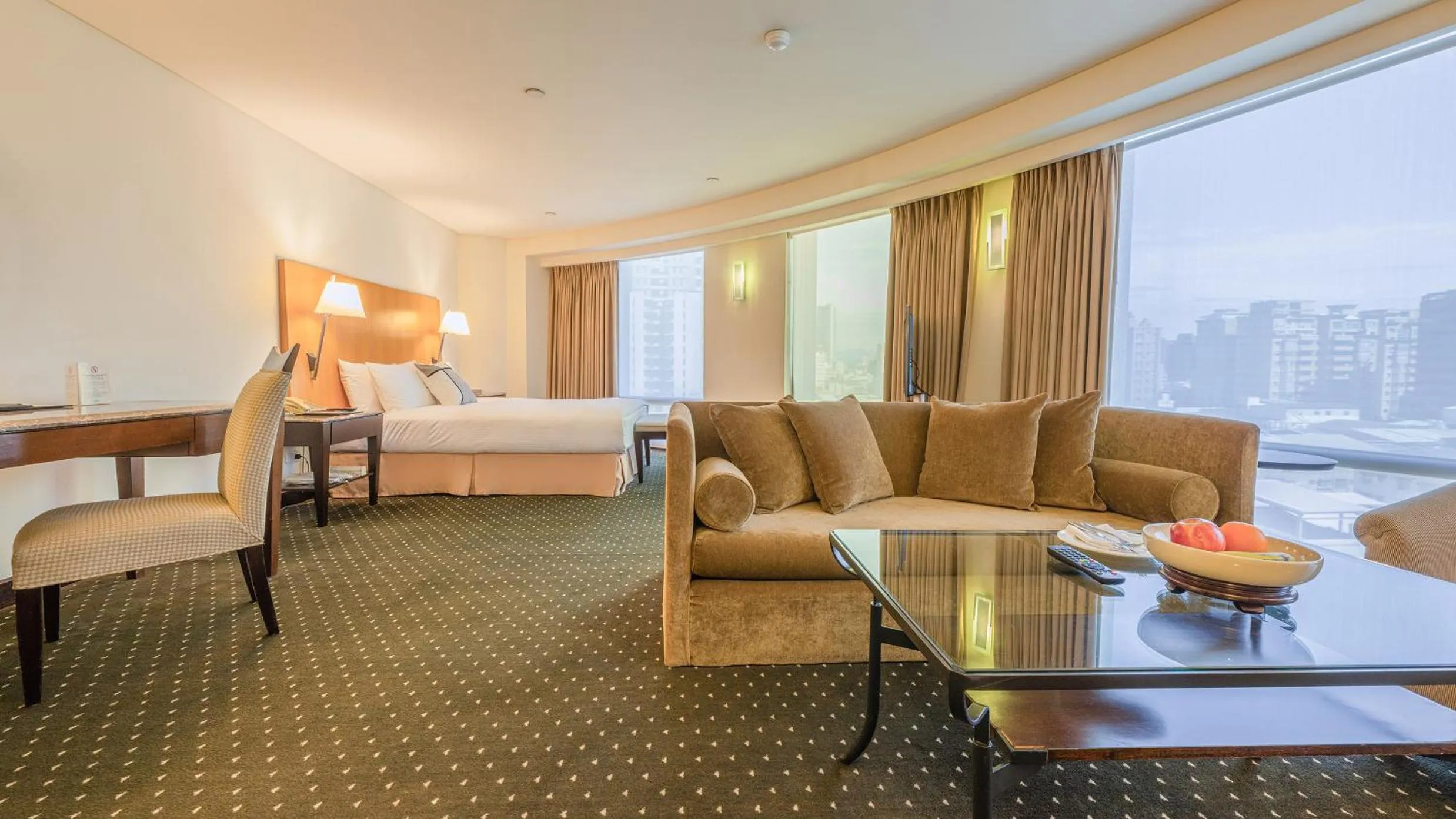 Deluxe Suite in Tempus Hotel