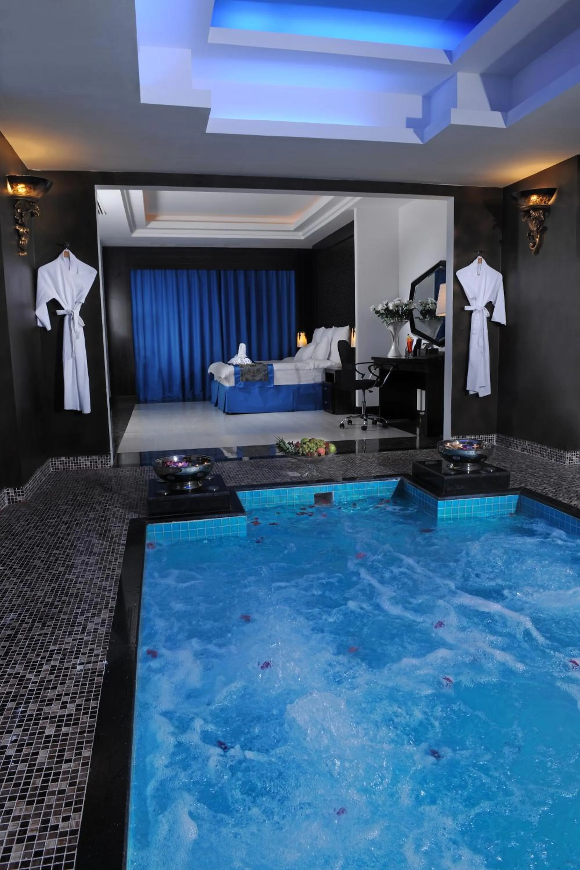 Royal Suite Italian Style in Nordic Palace and spa