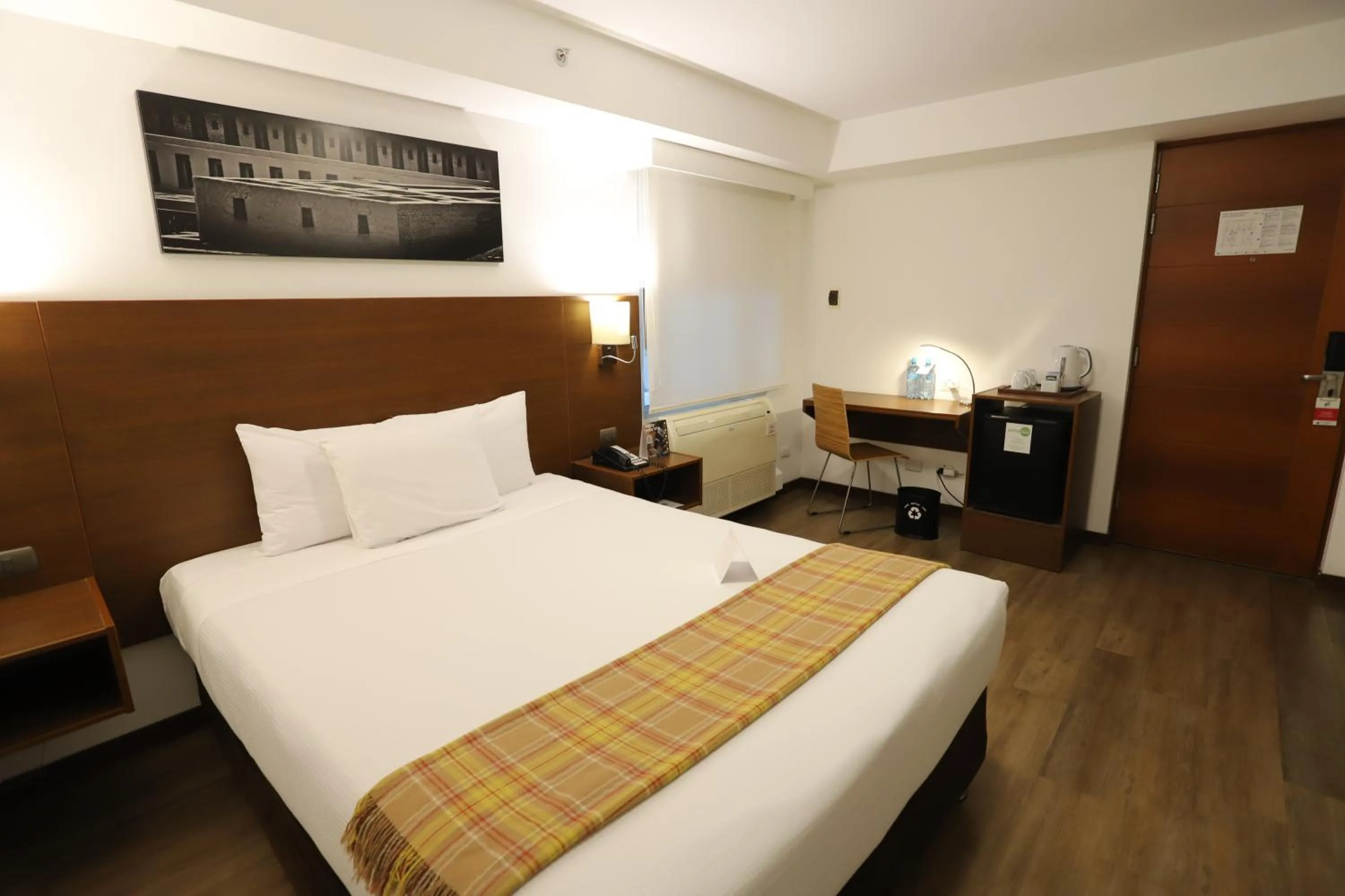 Queen Room - Disability Access in Casa Andina Select Miraflores