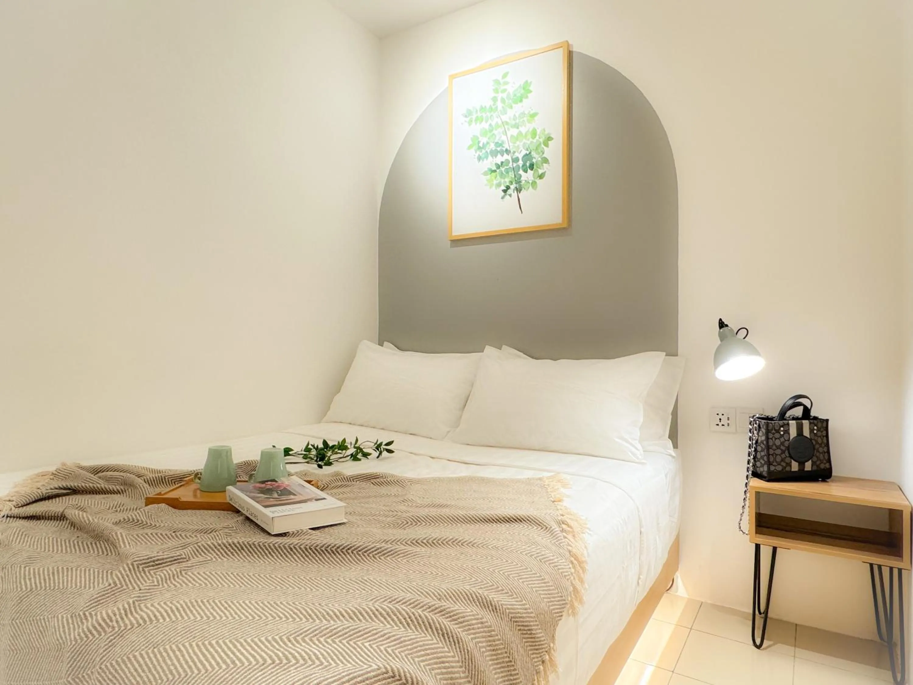 Standard Room in Apple 1 Hotel Queensbay