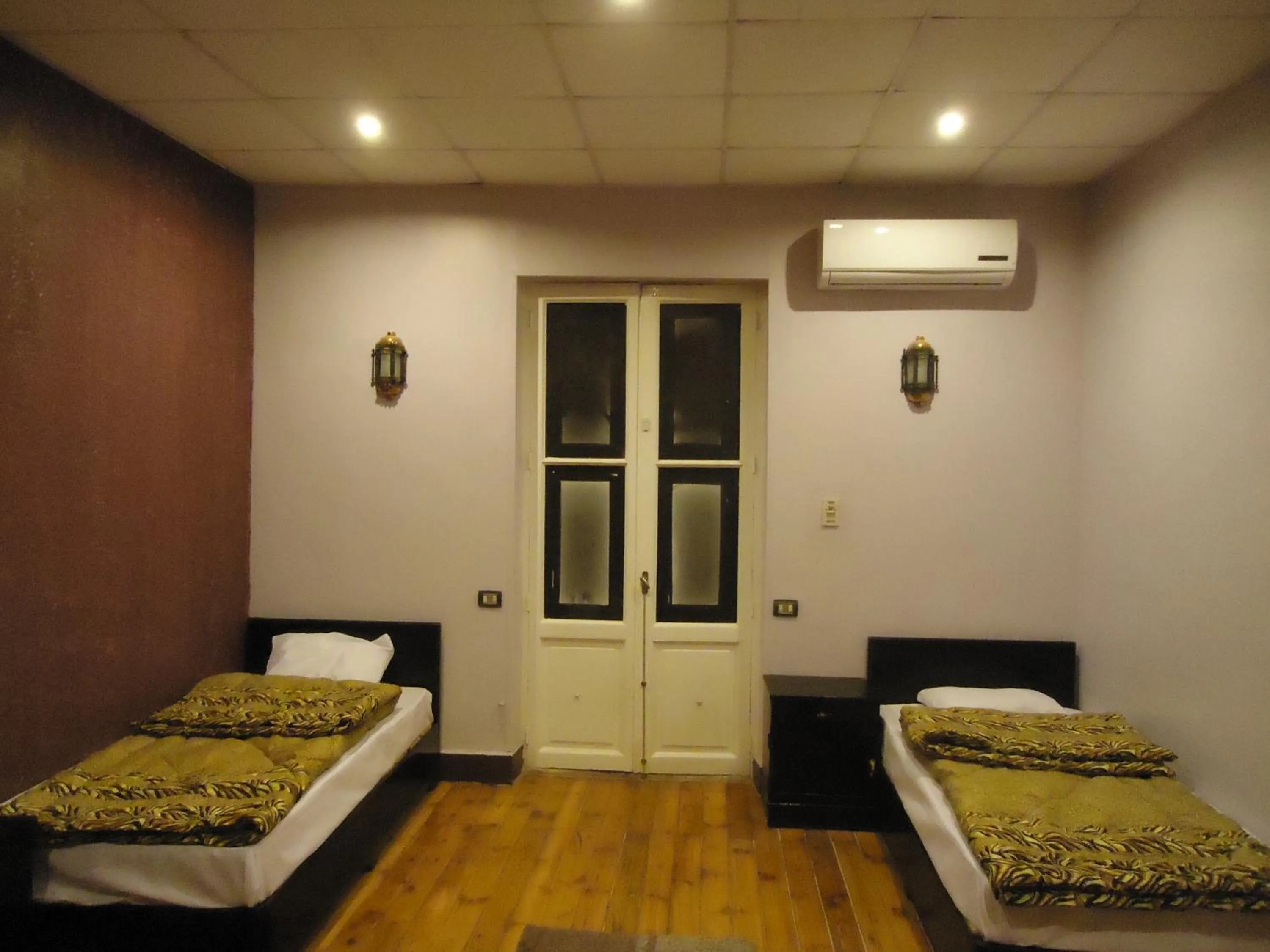 Standard Double or Twin Room with Shared Bathroom in Freedom Hostel