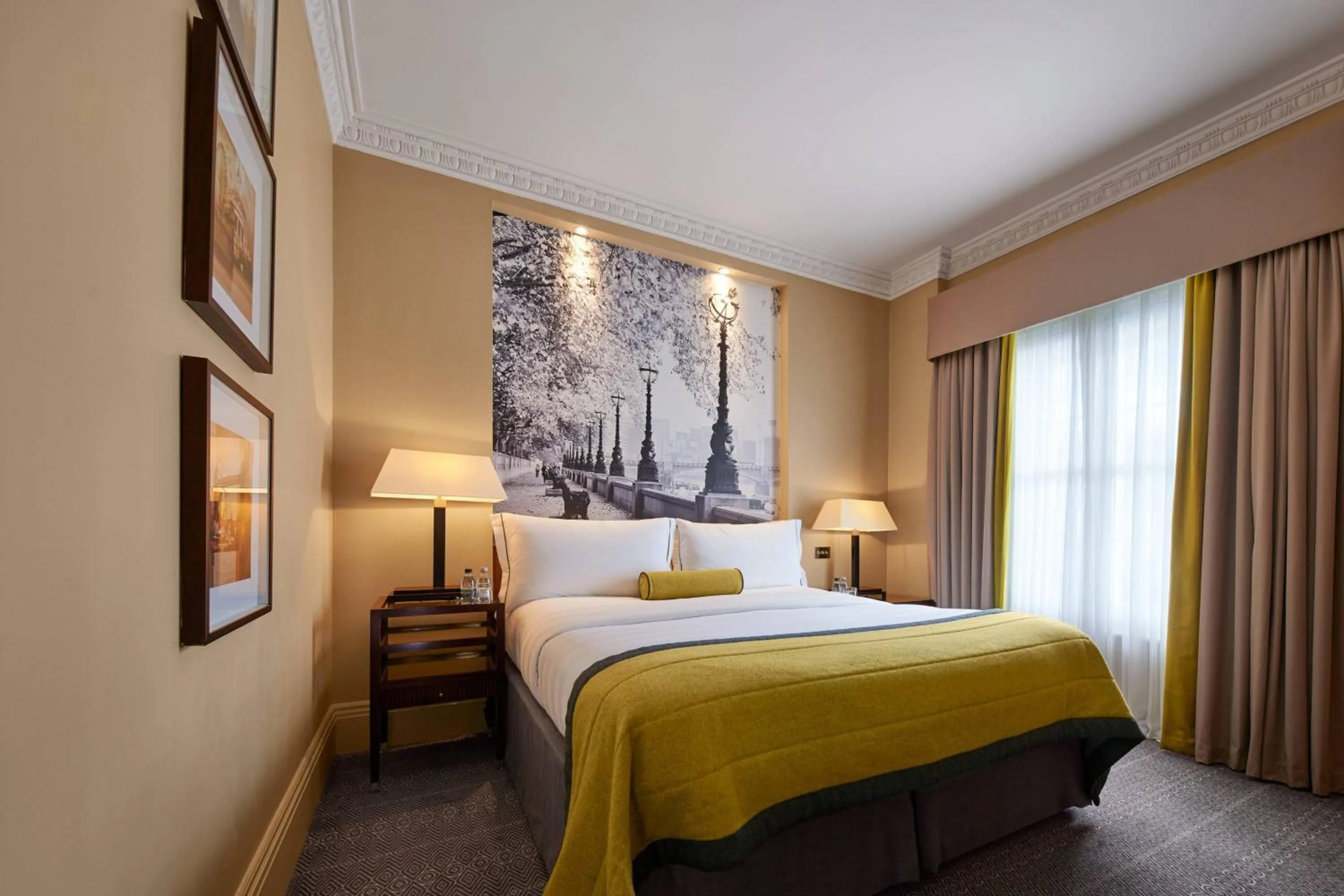 Suite, 1 Bedroom Suite, 1 King in Threadneedles, Autograph Collection