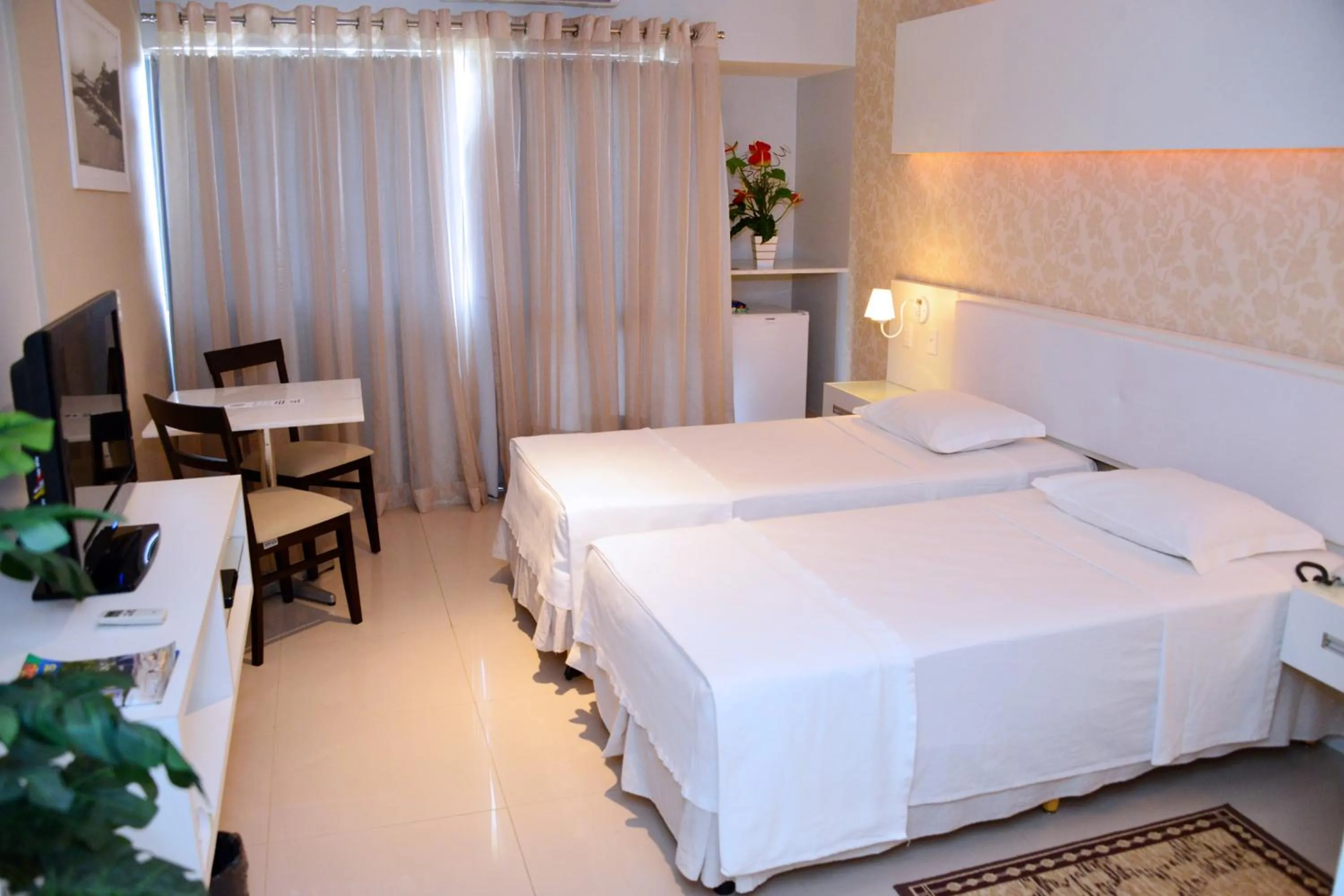 Standard Twin Room in Bahiamar Hotel