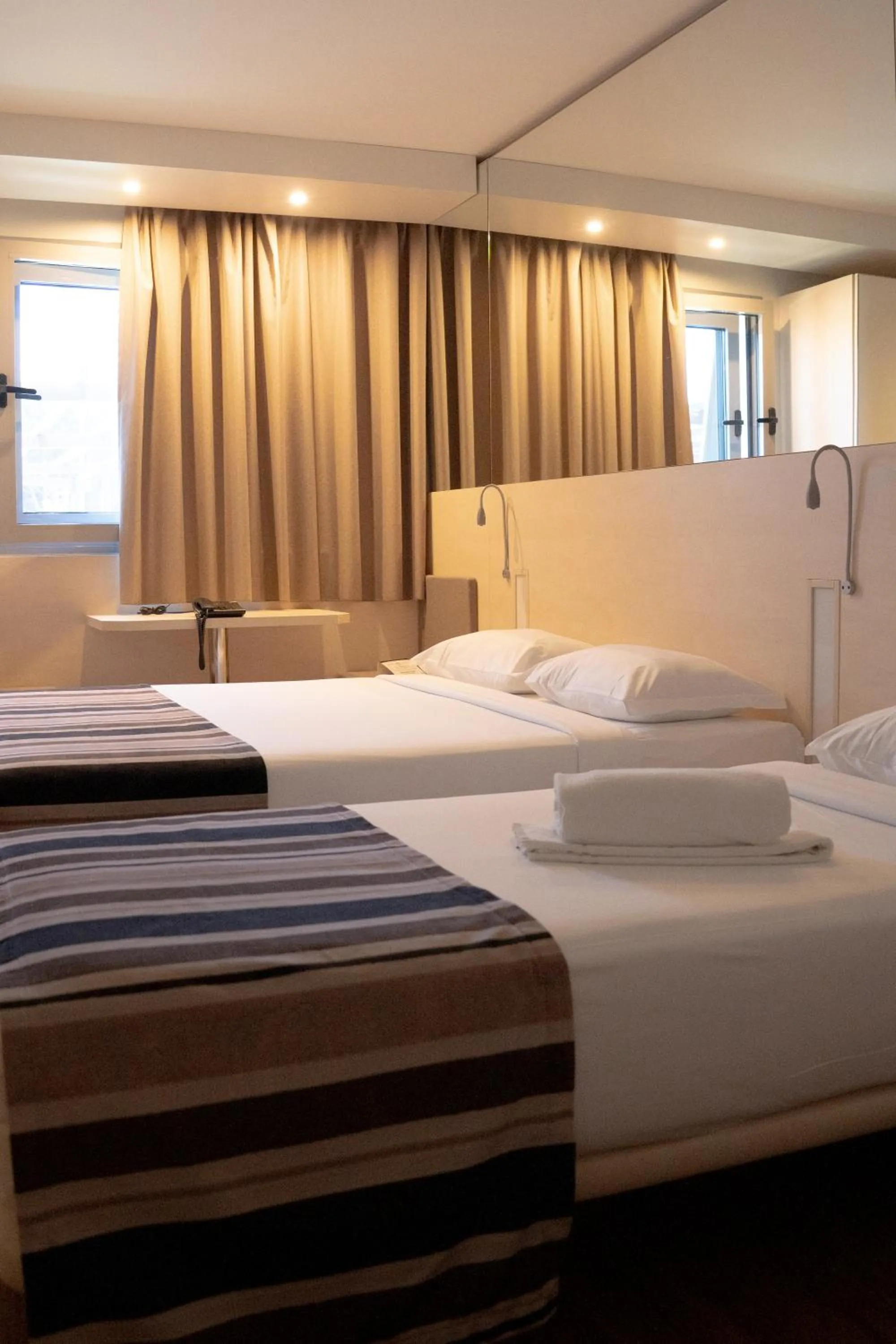 Double Room with Extra Bed in Park Hotel Porto Aeroporto