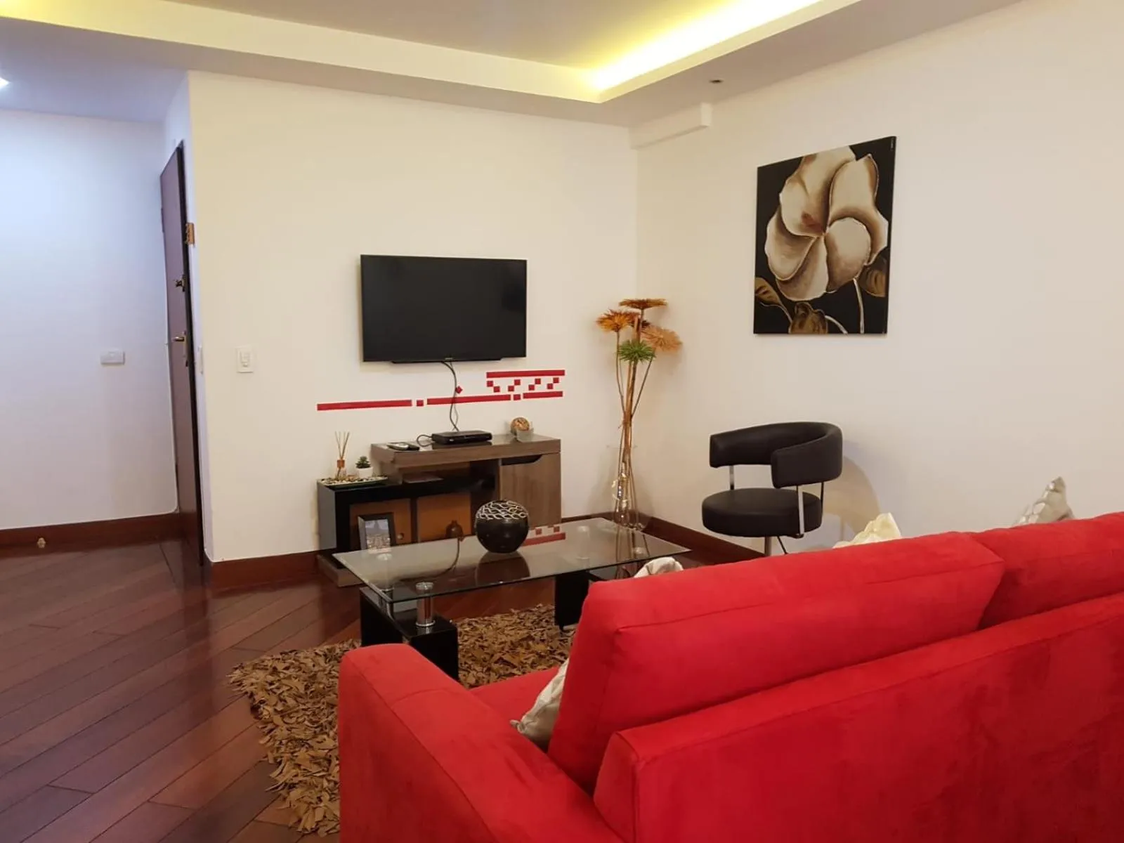 Two-Bedroom Apartment in BlueZone Apartments
