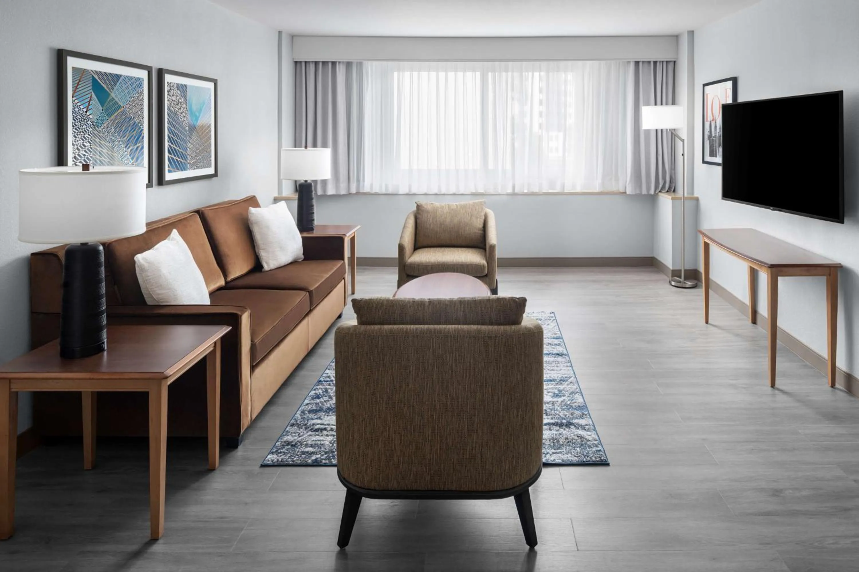 One-Bedroom King Suite with Sofa Bed - Non-Smoking in The Alloy, a DoubleTree by Hilton - Valley Forge