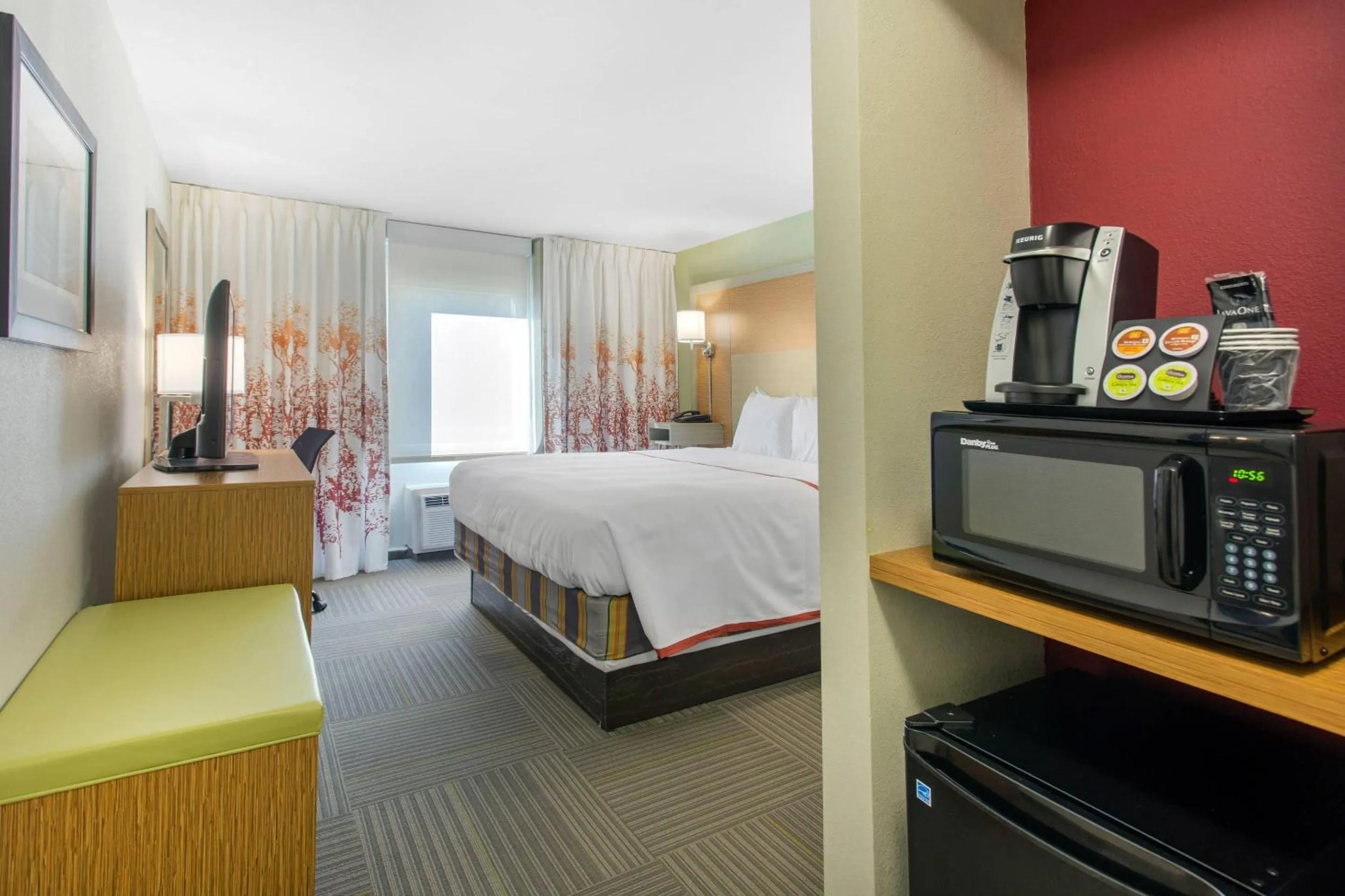 King Room - Non-Smoking in Gallus Stadium Park Inn, an Ascend Collection Hotel