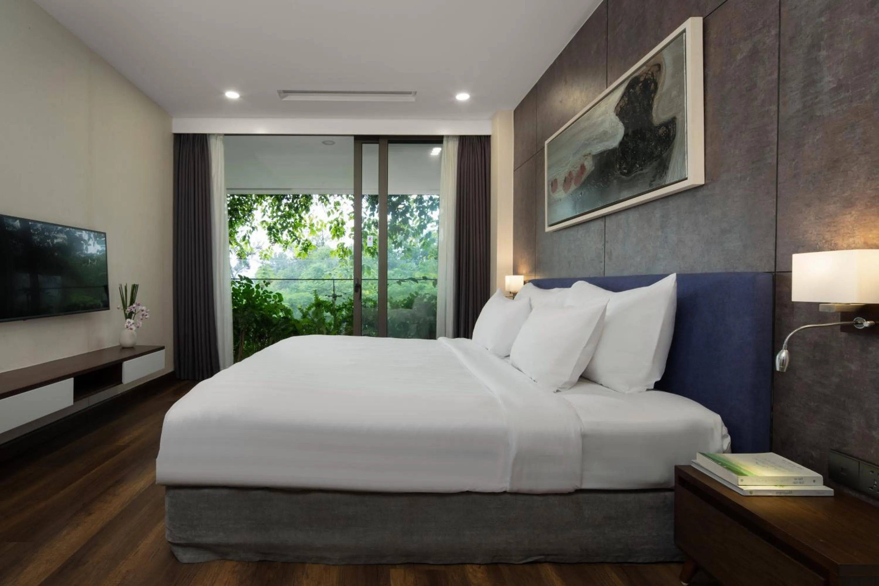 Deluxe Sky King in Flamingo Resort Dai Lai