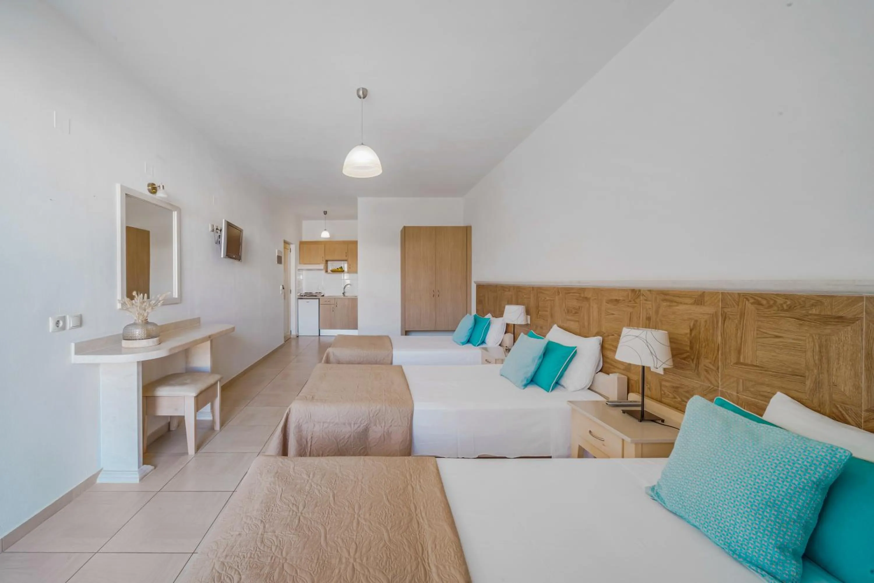 Superior Triple Studio in Maria Rousse