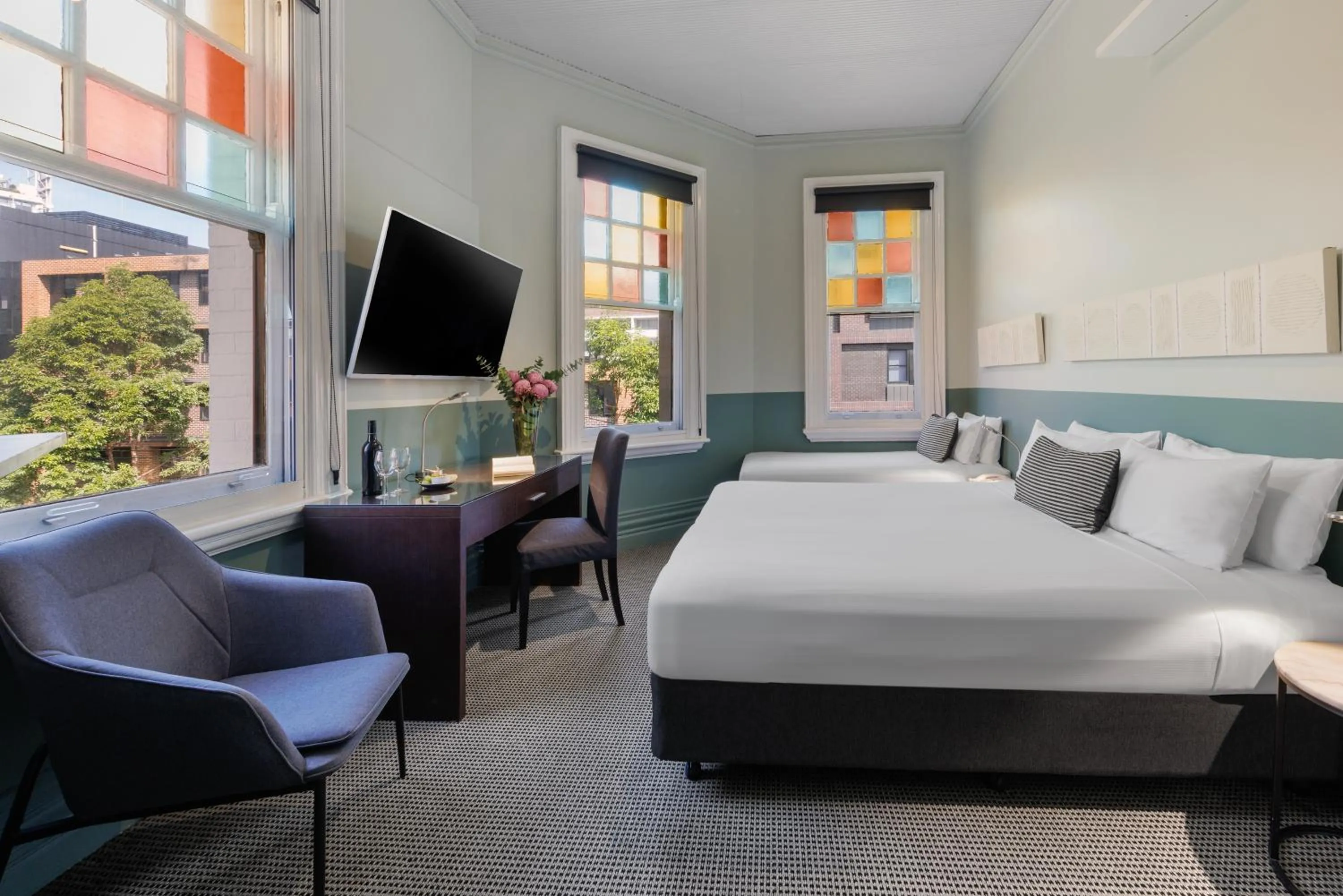 Executive Triple Room in Vulcan Hotel Sydney