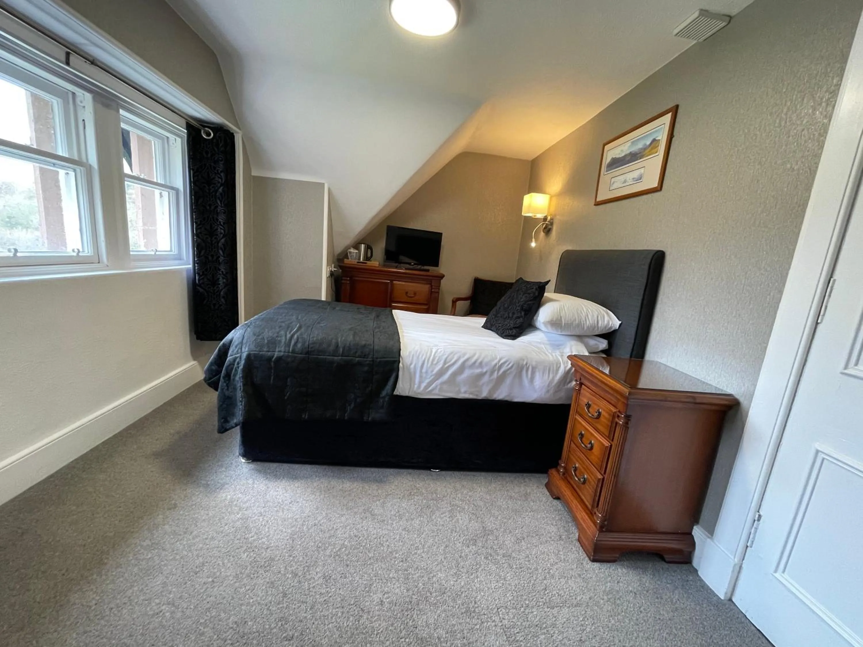 Single Room in Invergarry Hotel