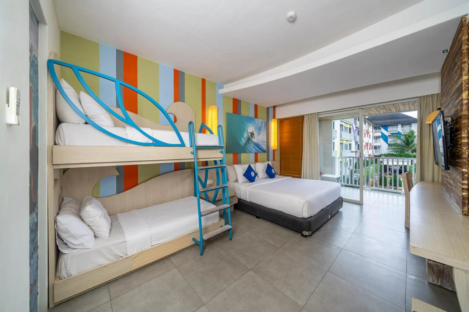 Family Suite in Bliss Surfer Hotel Legian