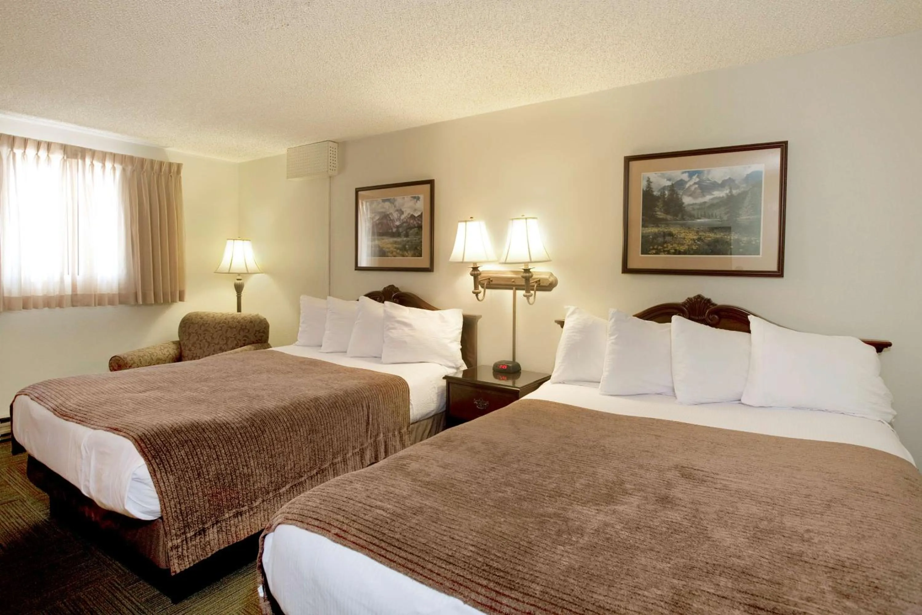 Queen Room with Two Queen Beds - Disability Access/Non-Smoking in Best Western Torchlite