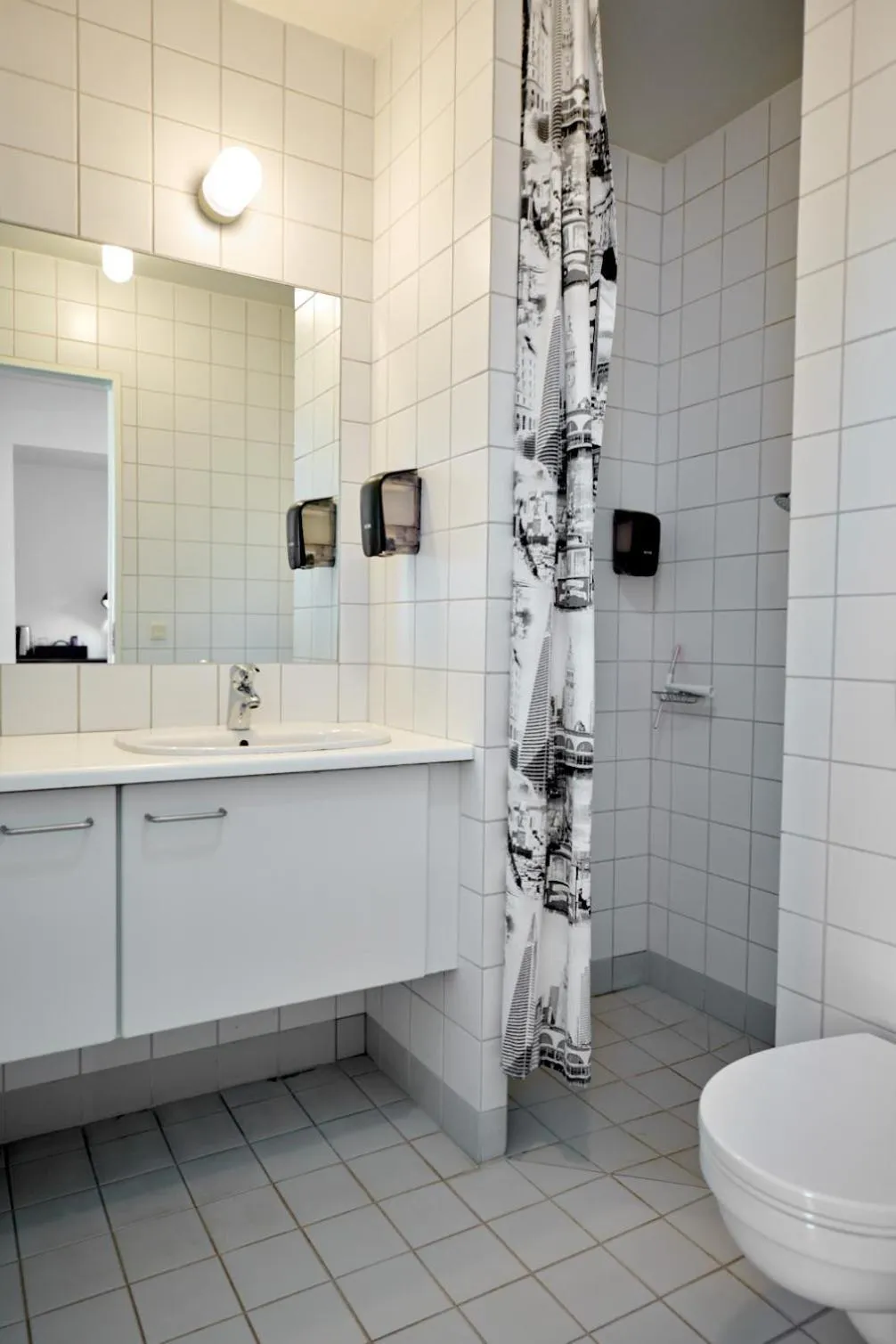 Quadruple Room with Bathroom in Roskilde Danhostel
