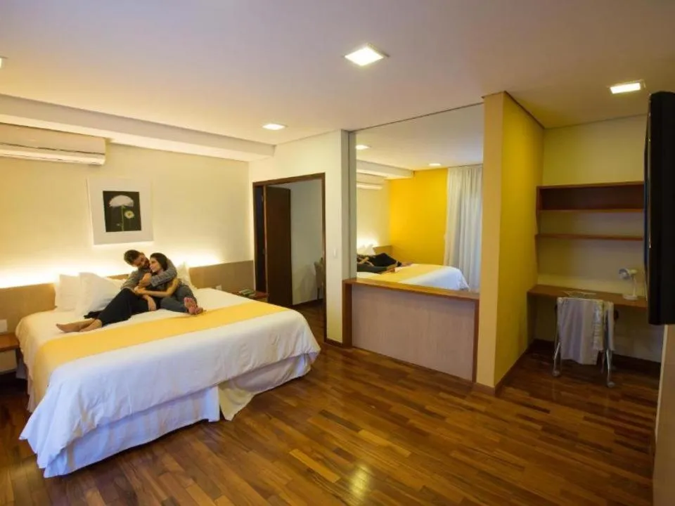 Luxury Suite - single occupancy in Ramada by Wyndham Furnaspark