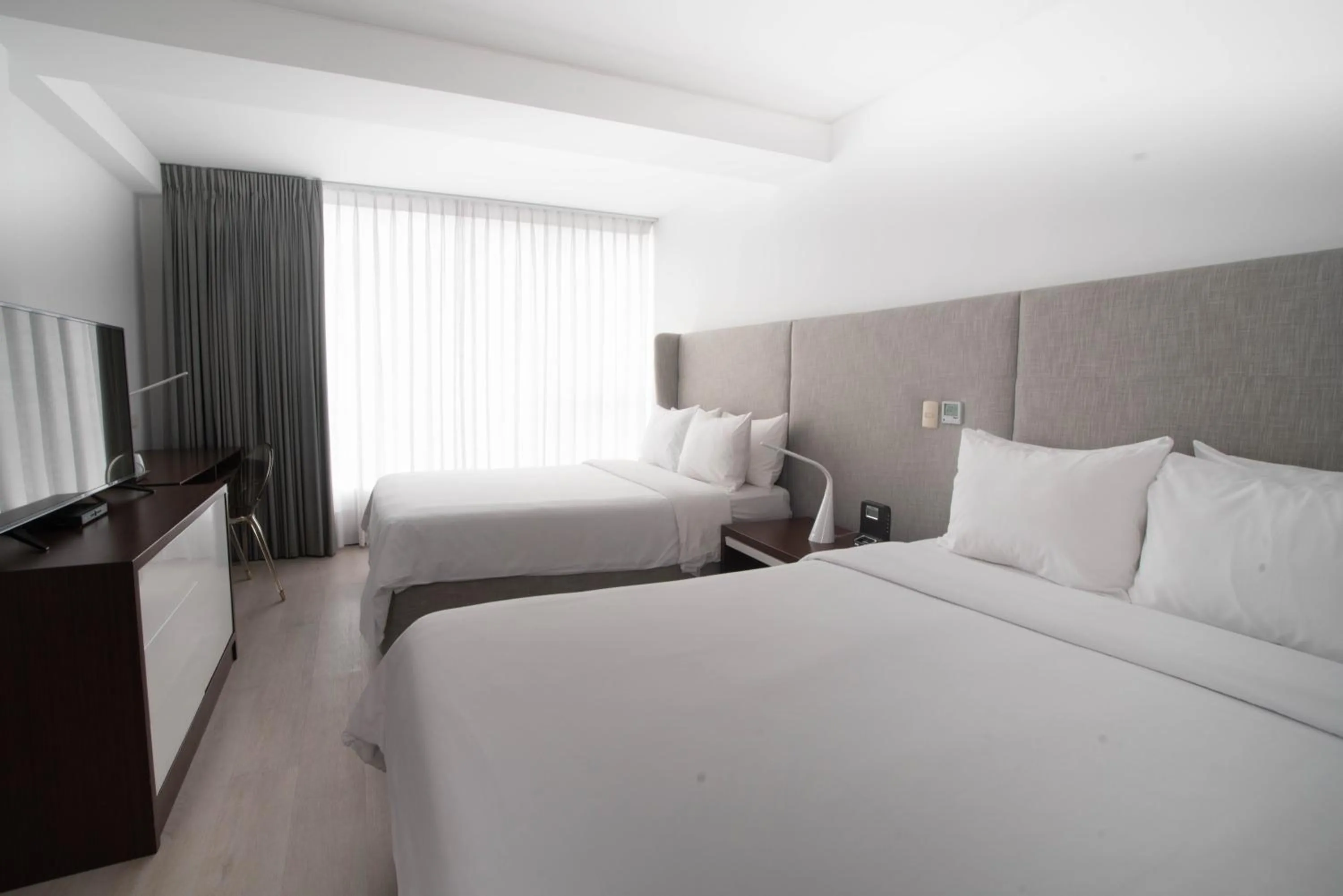 Premium Double Room with Two Double Beds in Radisson Hotel Decapolis Miraflores