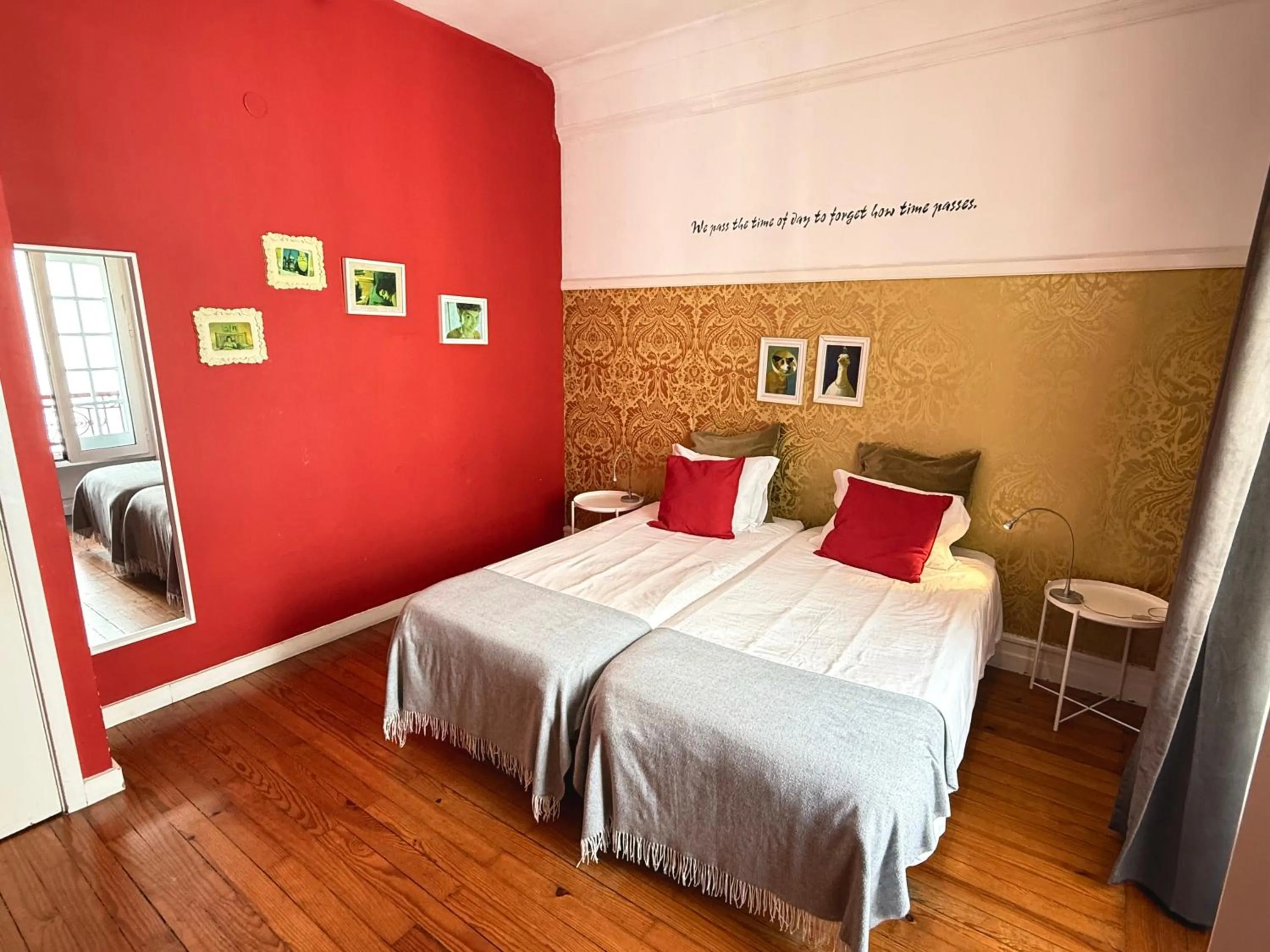 Twin Room with Shared Bathroom in Rivoli Cinema Hostel