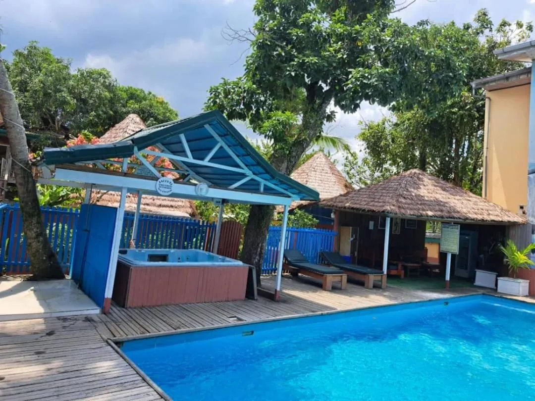 Deluxe Double Room with Balcony and Sea View in Hôtel Restaurant Gites Kribi