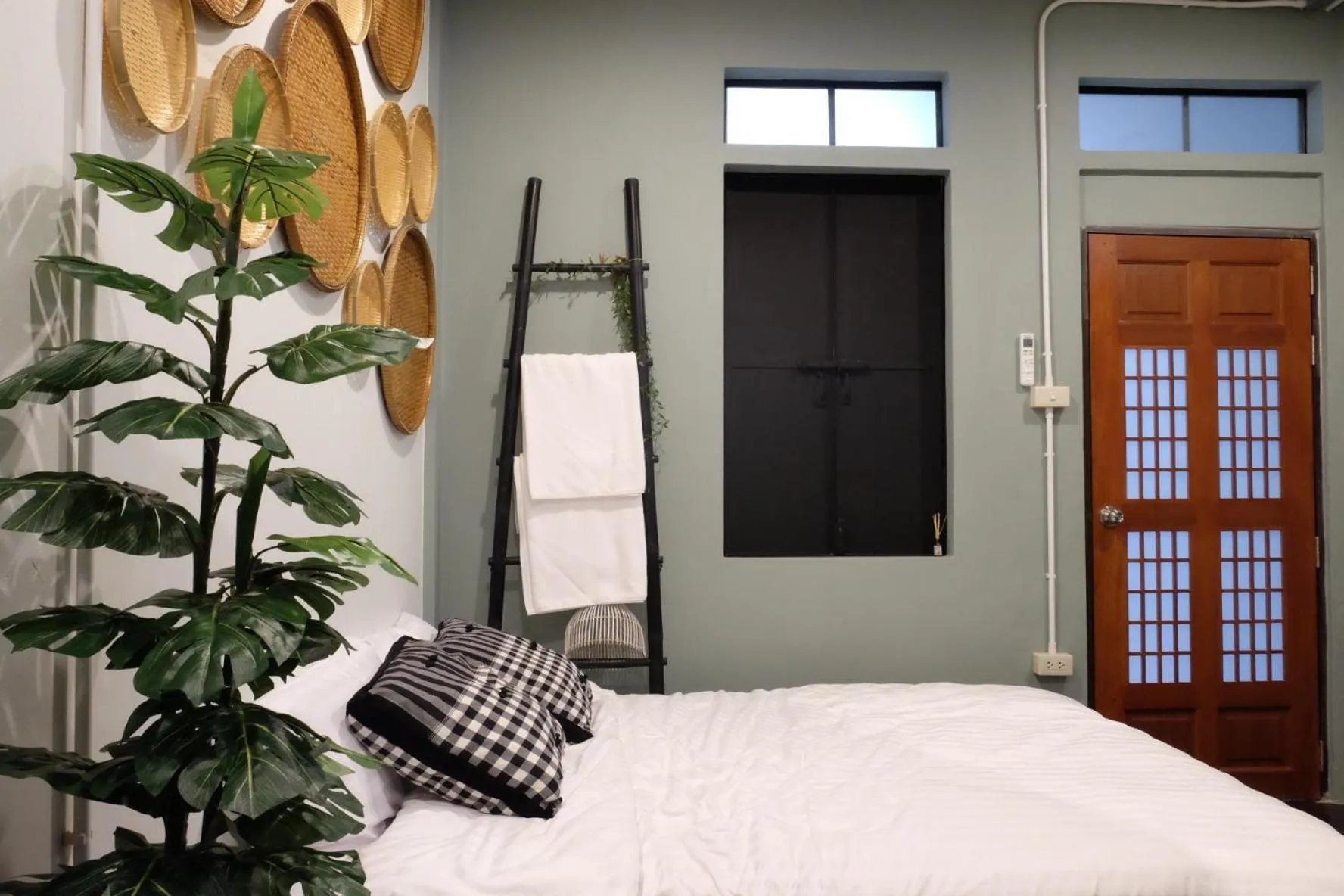 Double Room with Private Bathroom in The Orientale