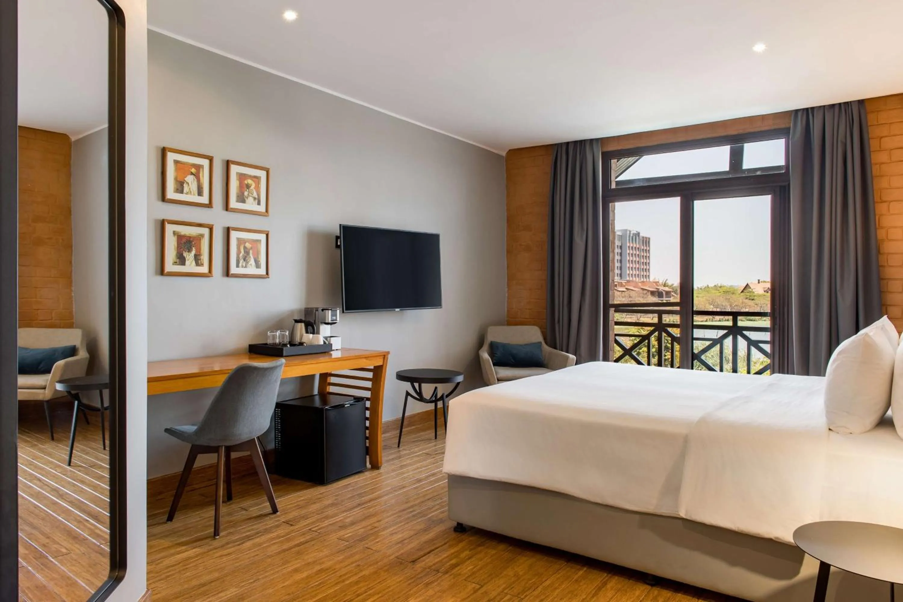 Premium Room with Balcony and Lake View in Radisson Hotel Tamboho Waterfront Antananarivo