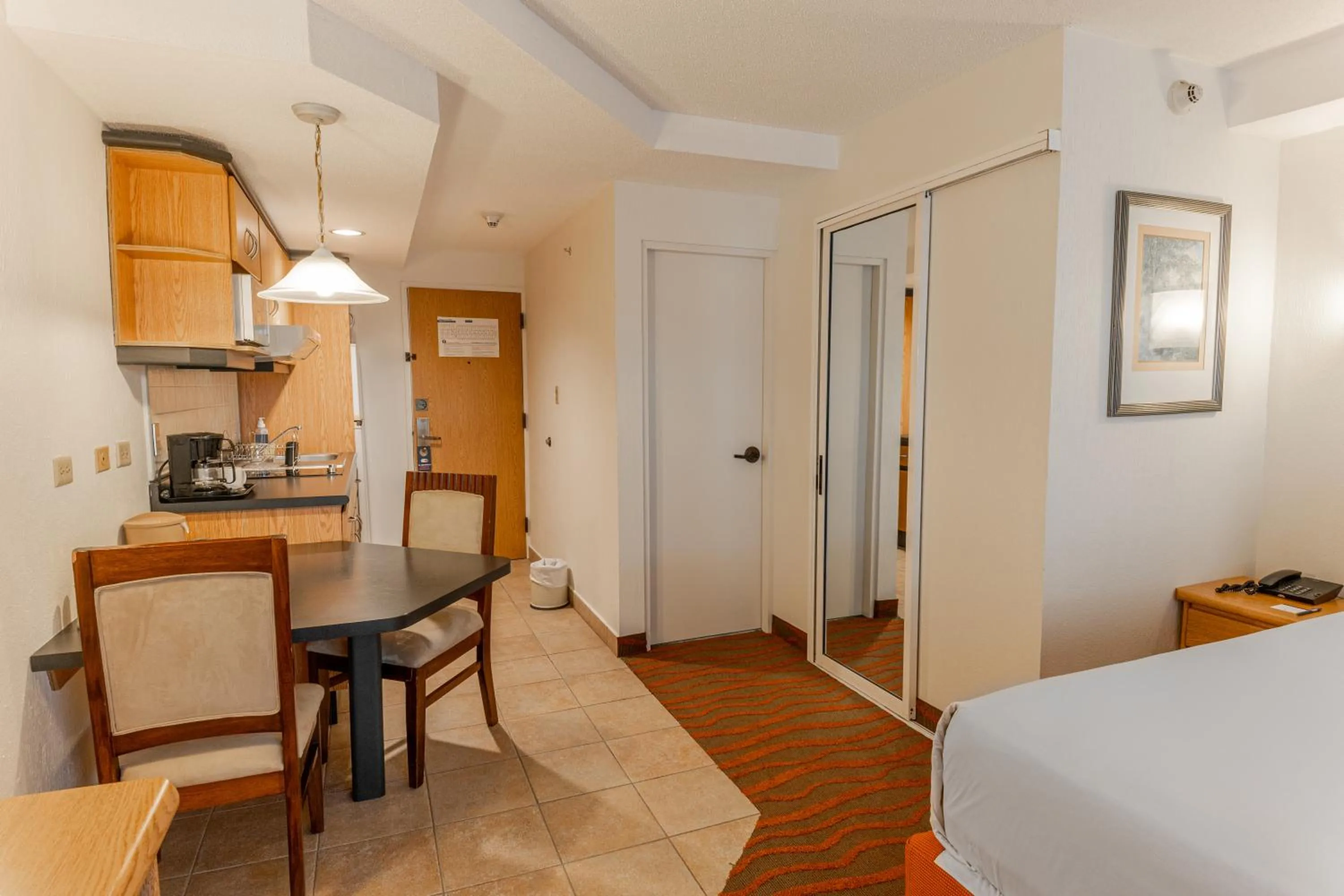 Superior Double Room in Irazú Hotel & Studios