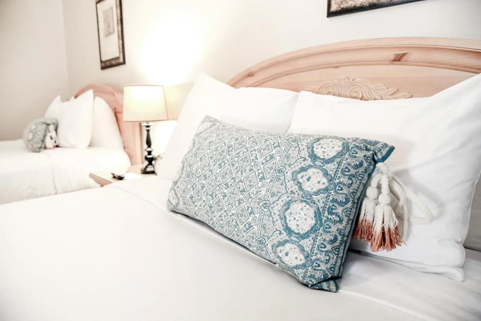 Luxury Double Queen Suite in The Rigdon House