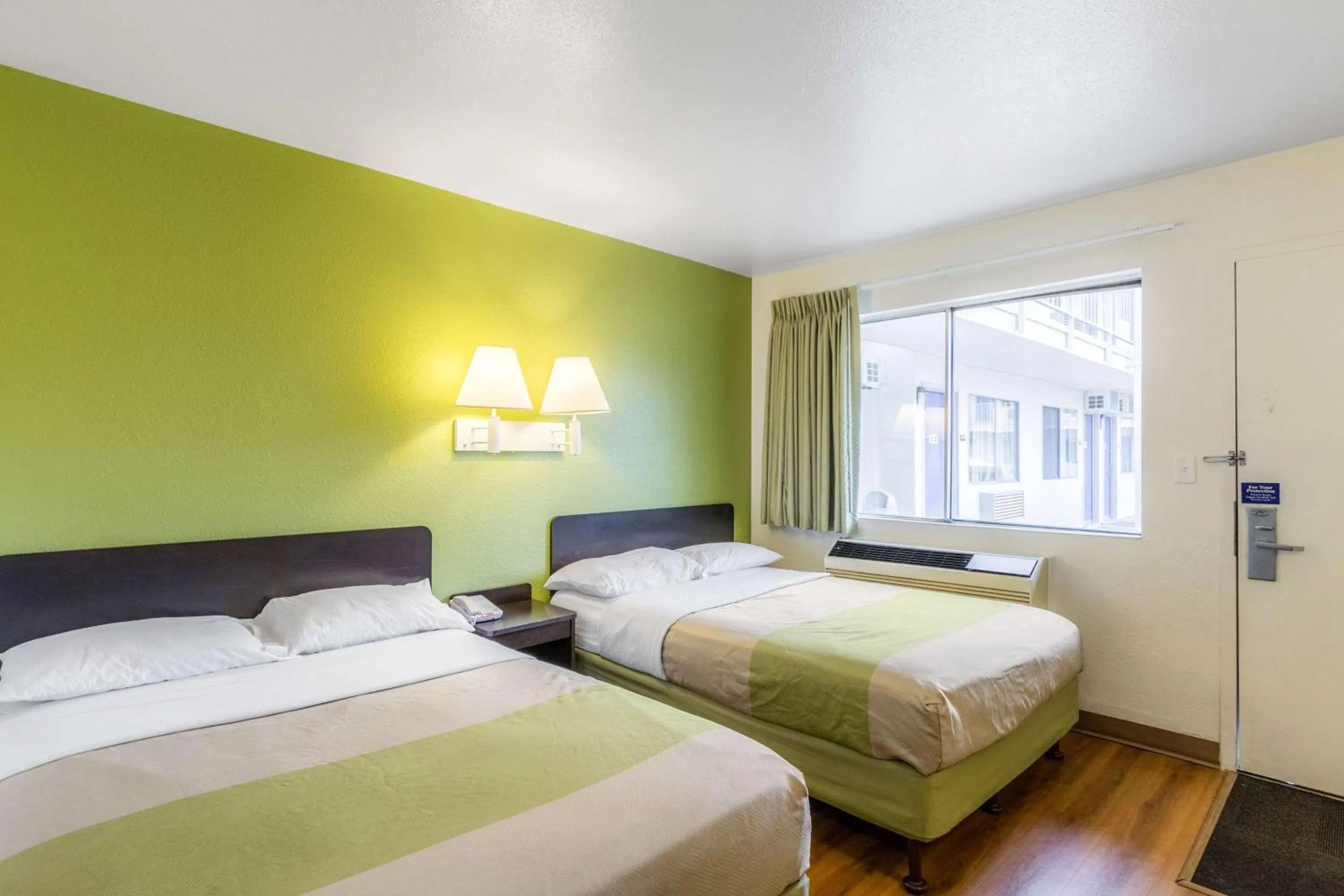 Deluxe Quadruple Room in Motel 6-Green Bay, WI