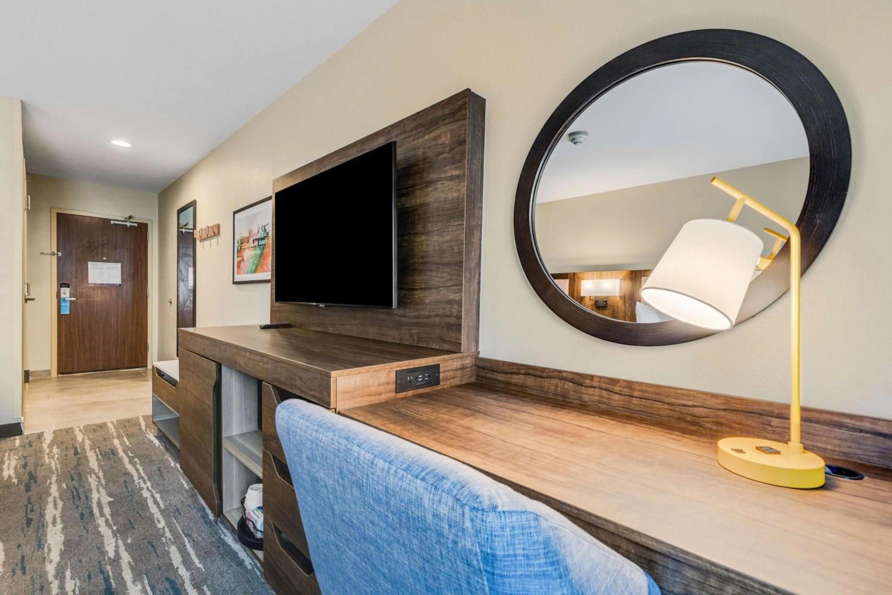 Queen Room with Two Queen Beds - Hearing Access/Non-Smoking in Hampton Inn & Suites Selma-San Antonio/Randolph AFB