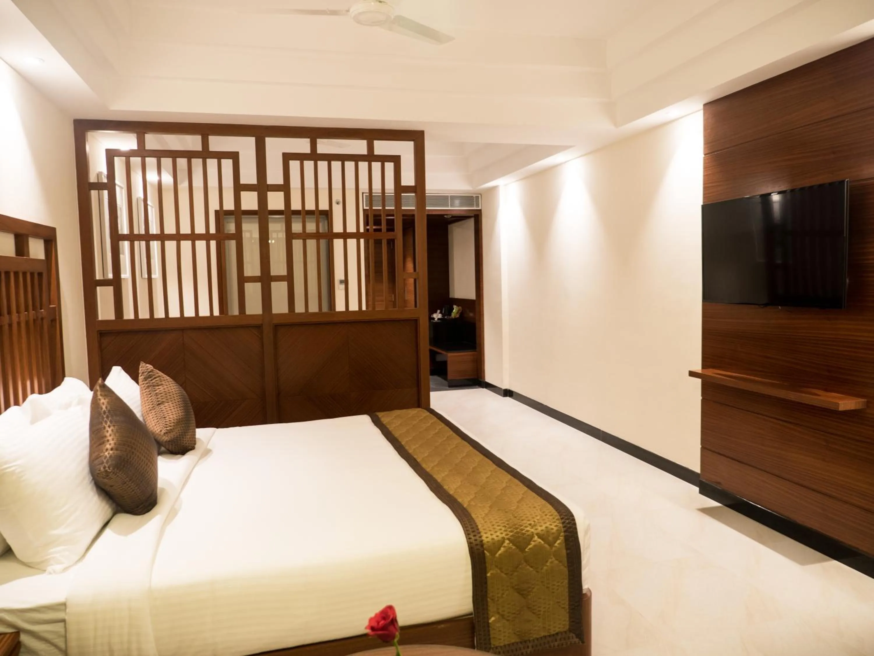 Superior King Room in MM Legacy - A Bergamont Hotel, Kanchipuram