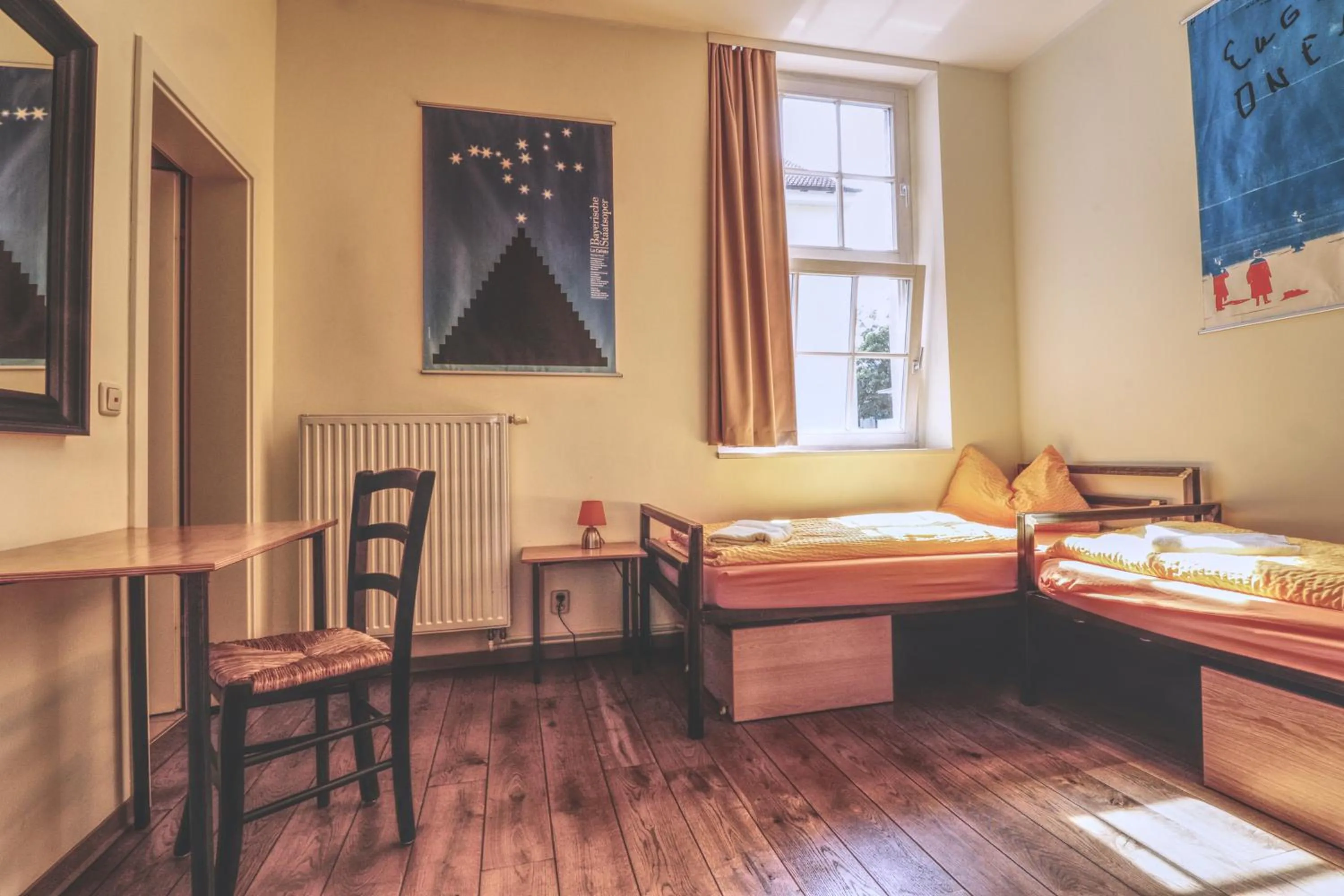 Twin Room with Bathroom in OPERA Hostel