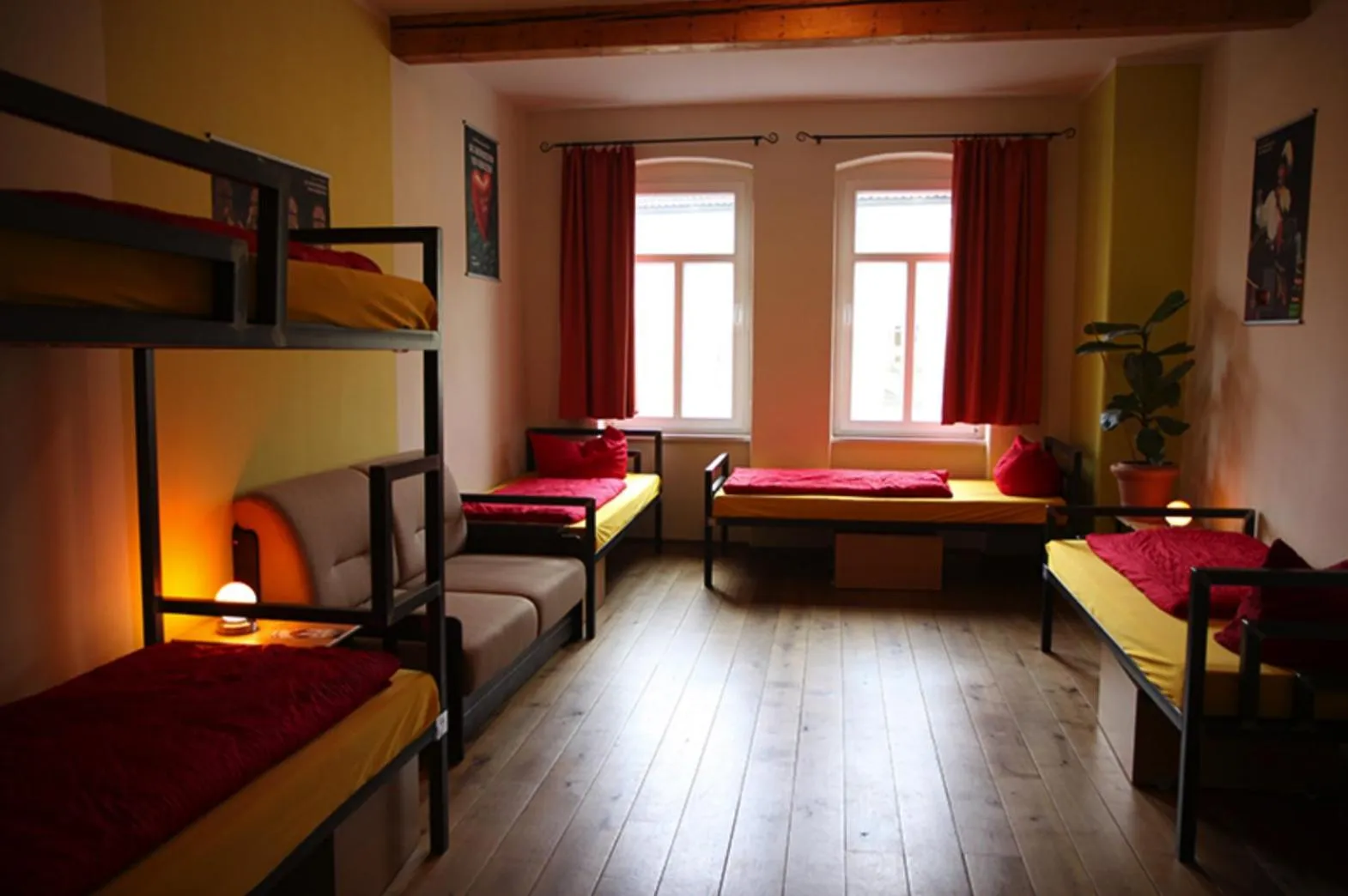 Single Bed in Mixed Dormitory Room in OPERA Hostel