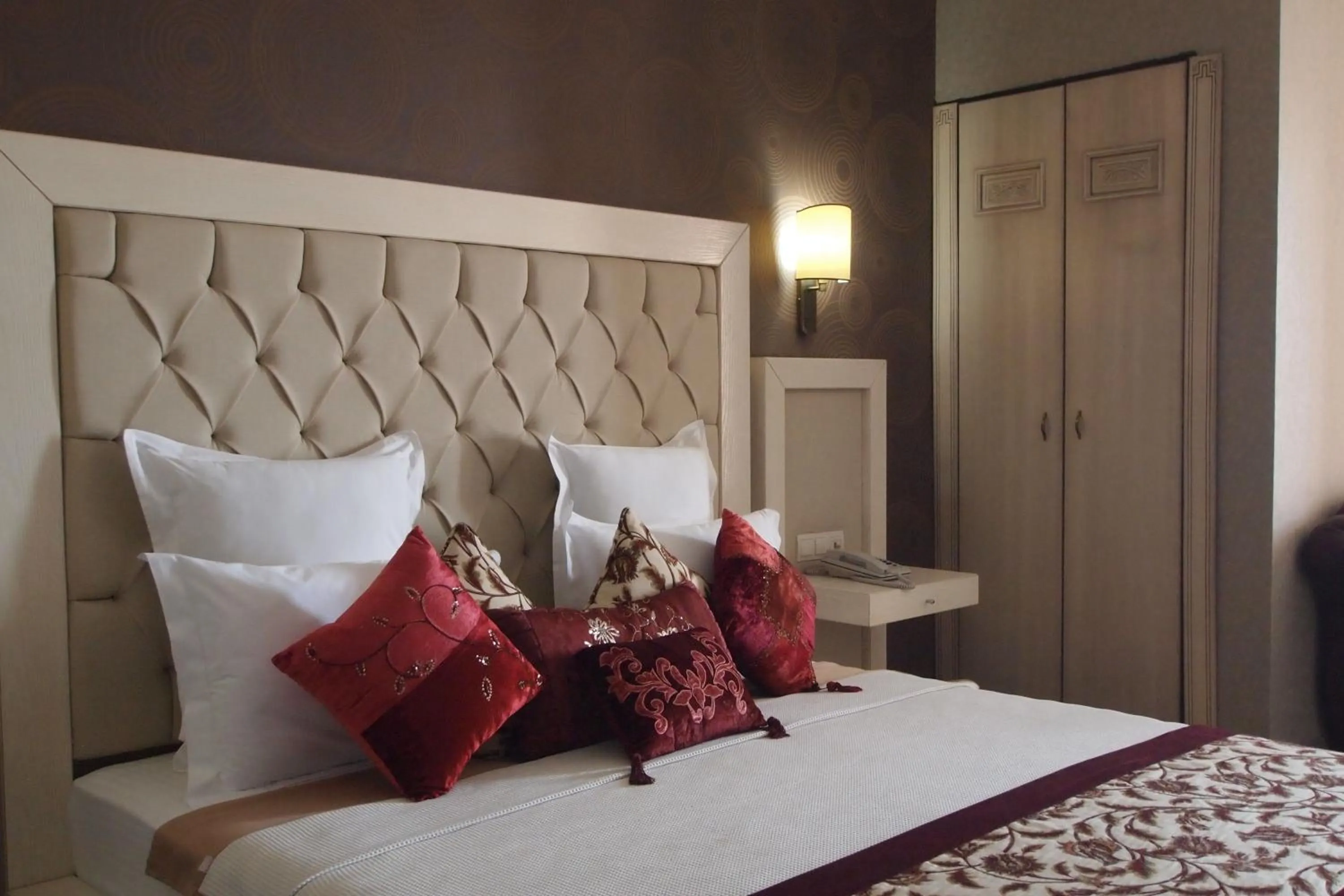 Deluxe Double Room in Romance Beach Hotel