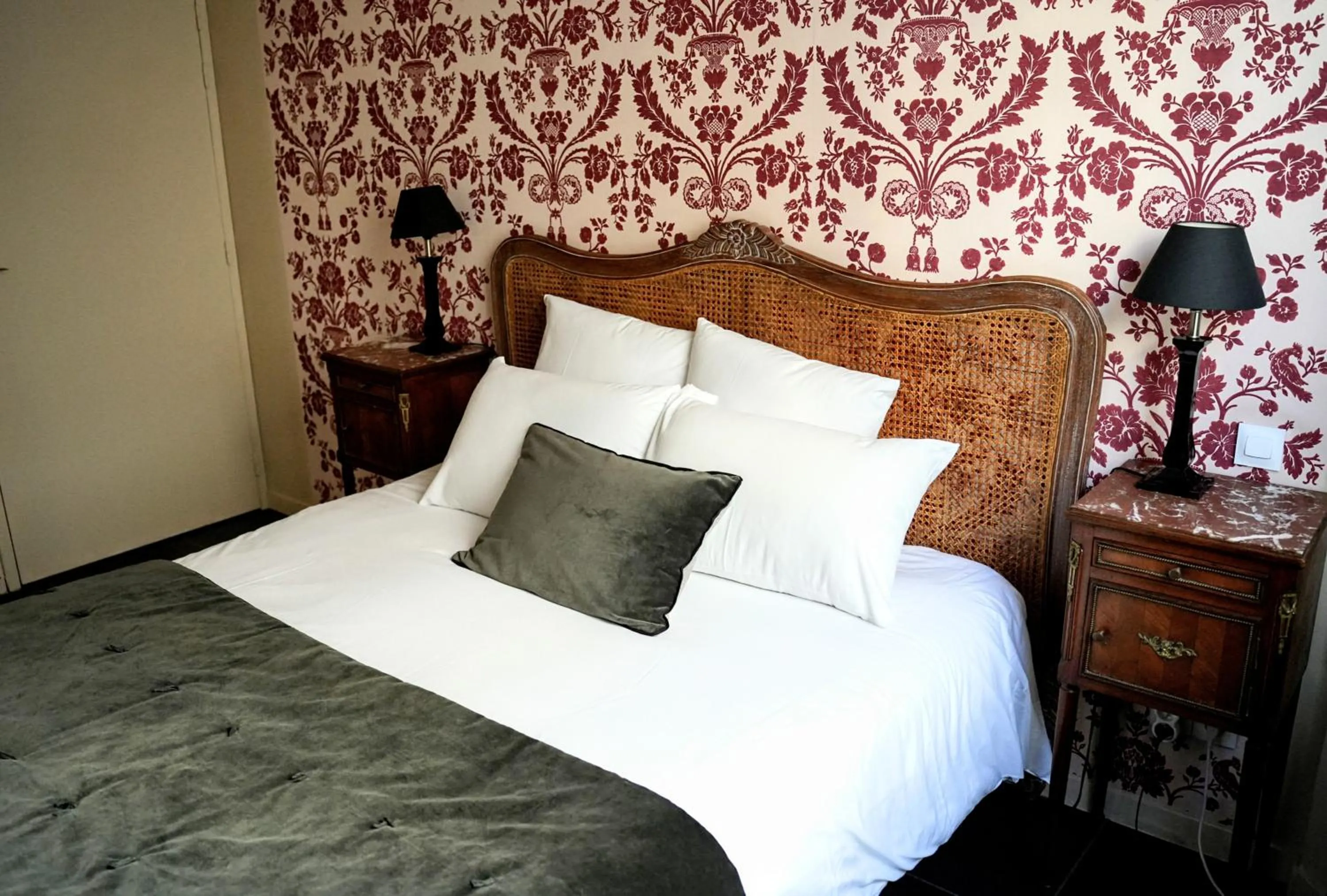 Double Room - single occupancy in Au Coeur de Bordeaux B&B