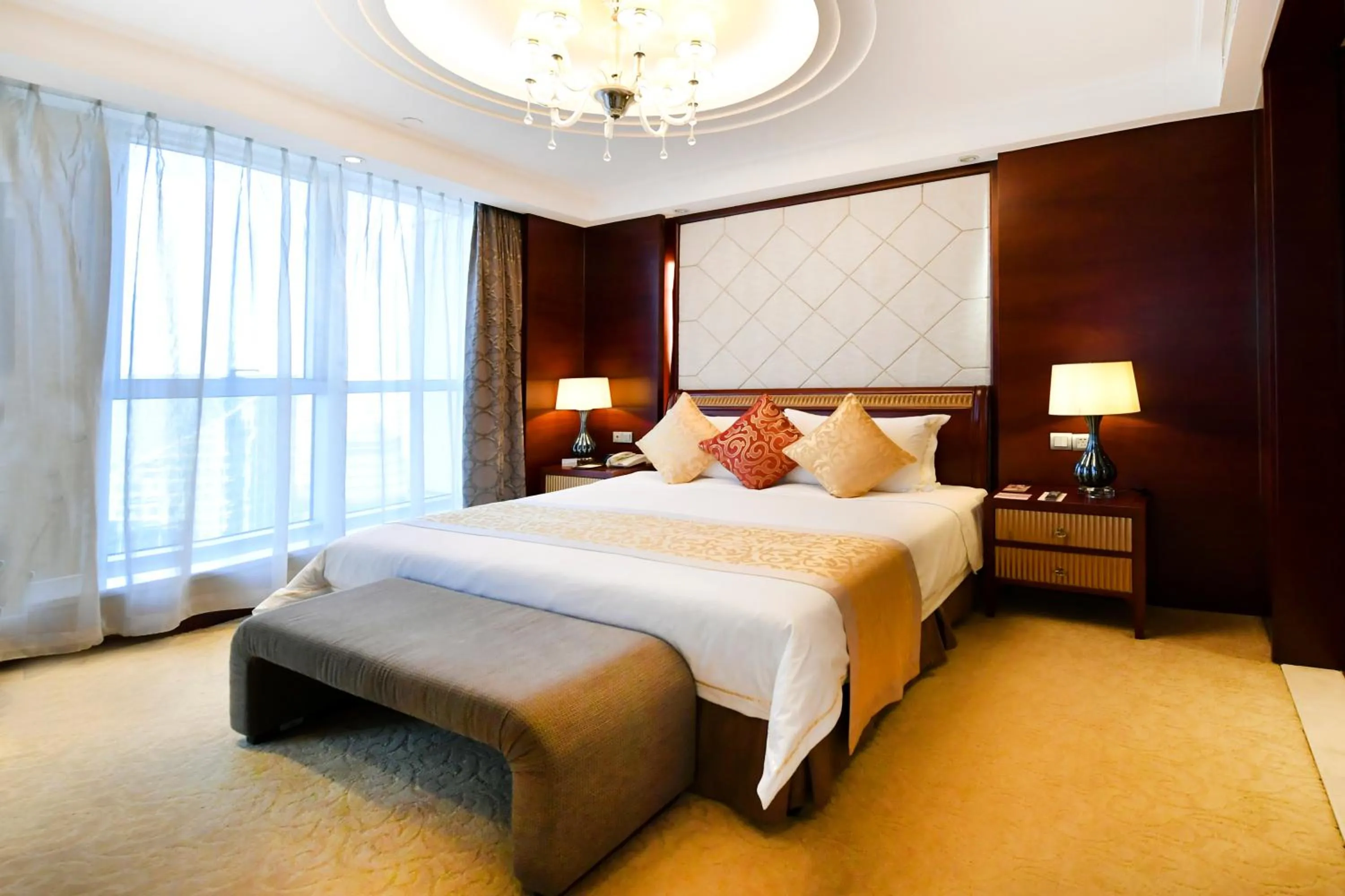 Executive Suite in Central Hotel Shanghai - Nanjing Road