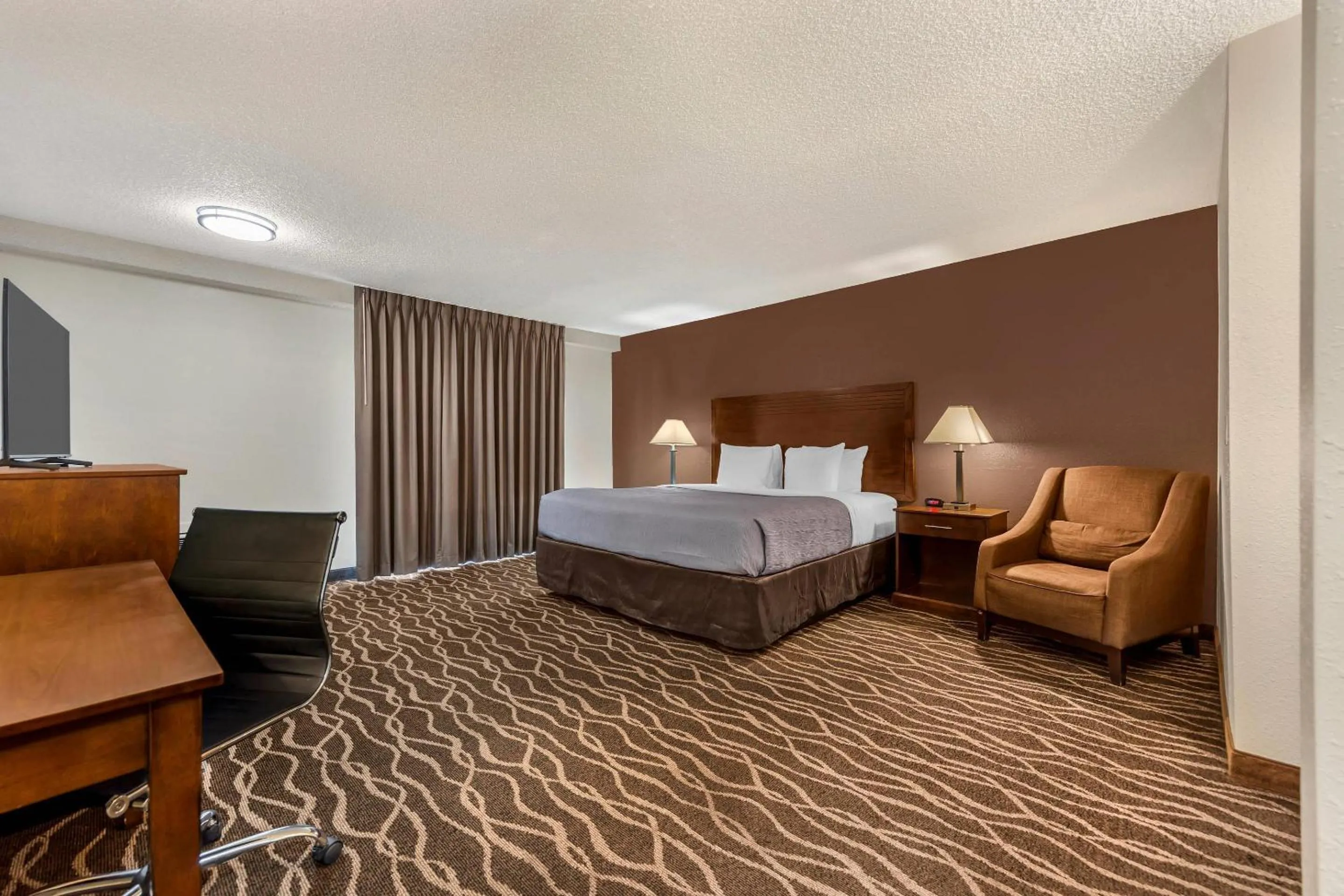 King Room - Non-Smoking in Quality Inn Umatilla - Hermiston