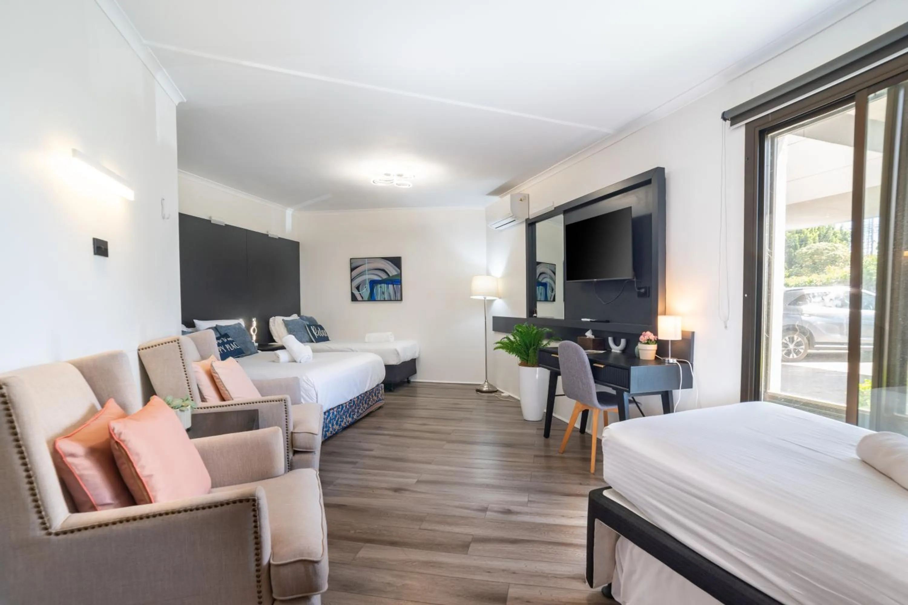 Superior Family Room in Bankstown Motel 10