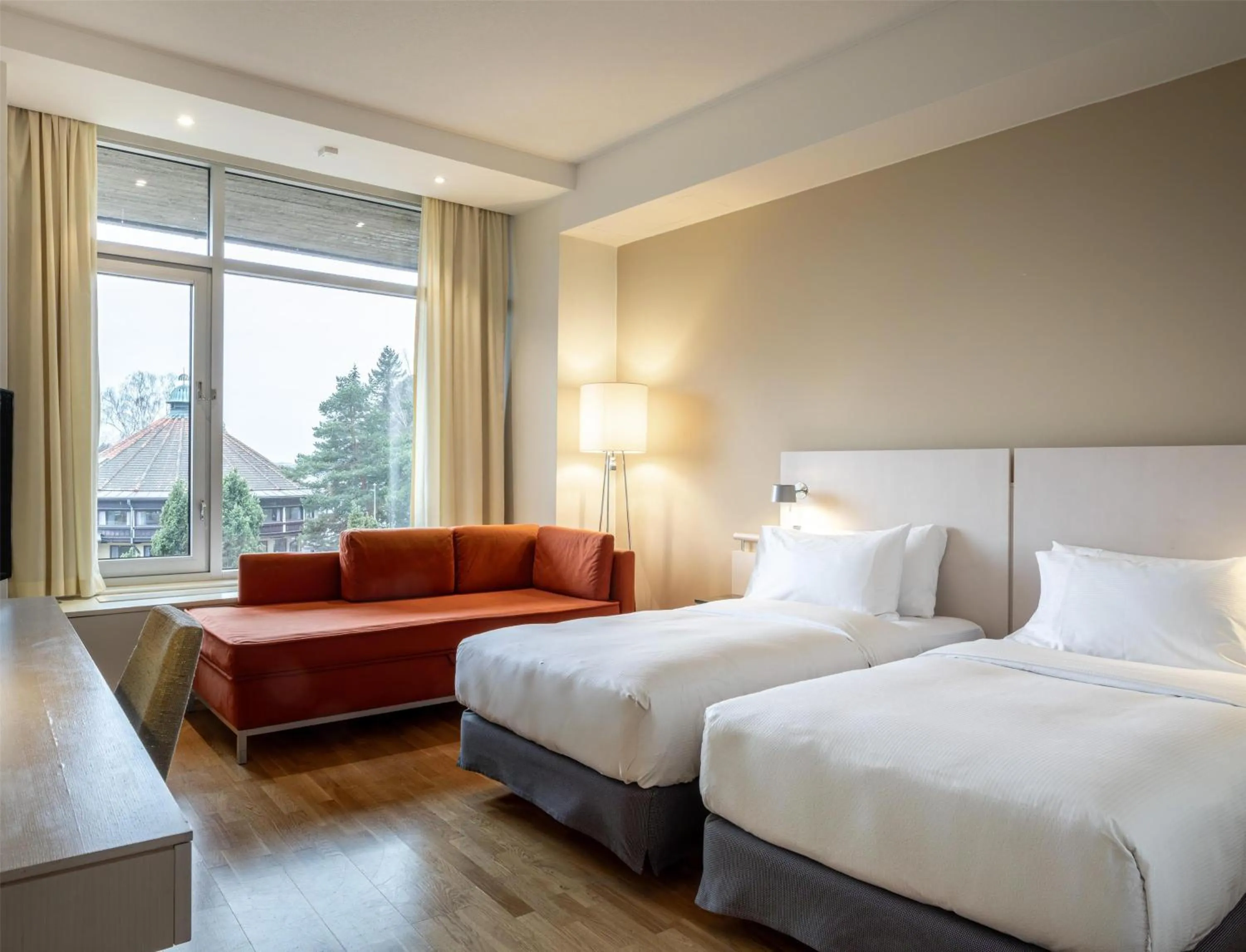 Twin Guest Room with Partial Sea View in Hilton Helsinki Kalastajatorppa